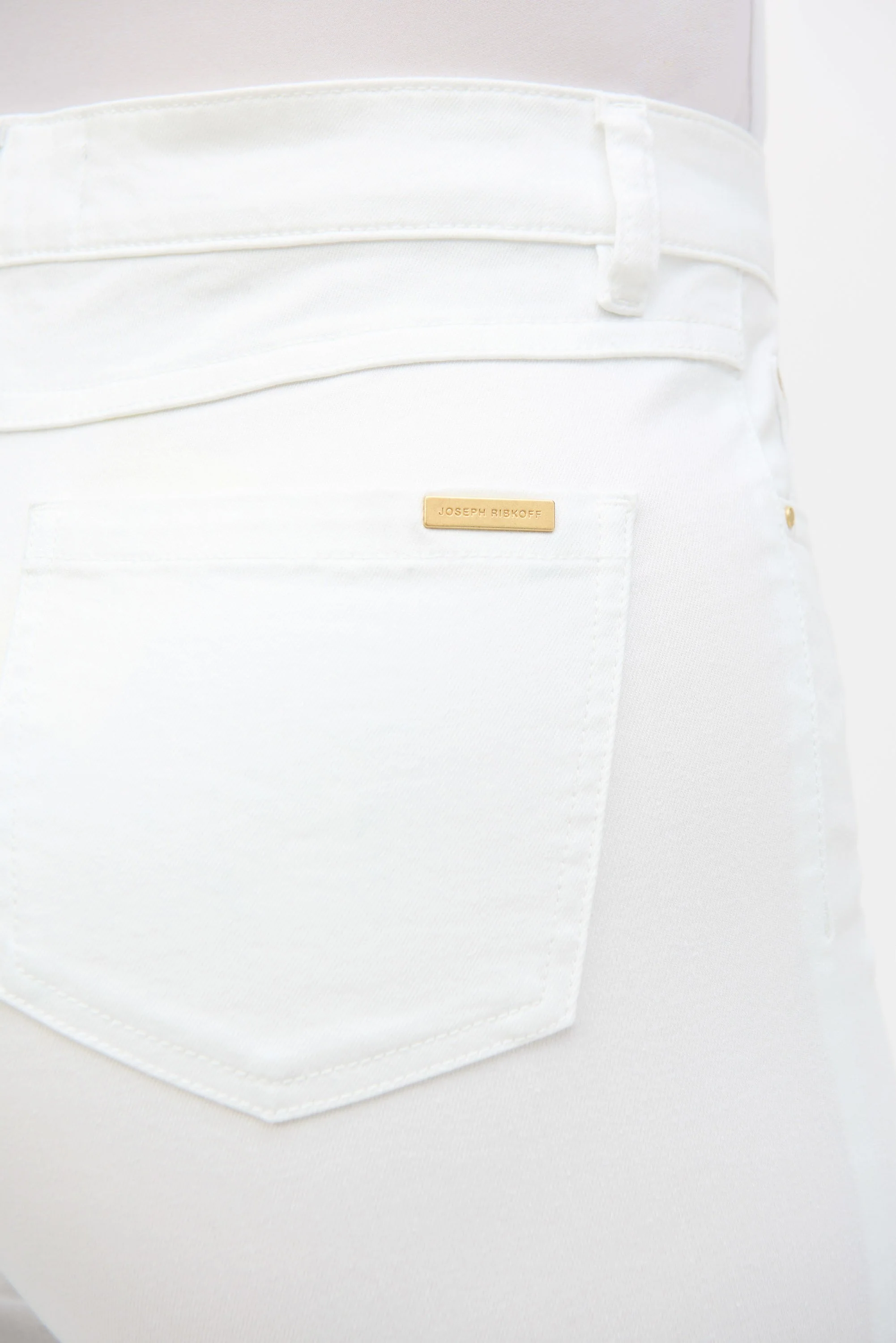 251967 Joseph Ribkoff white jeans - Image 2