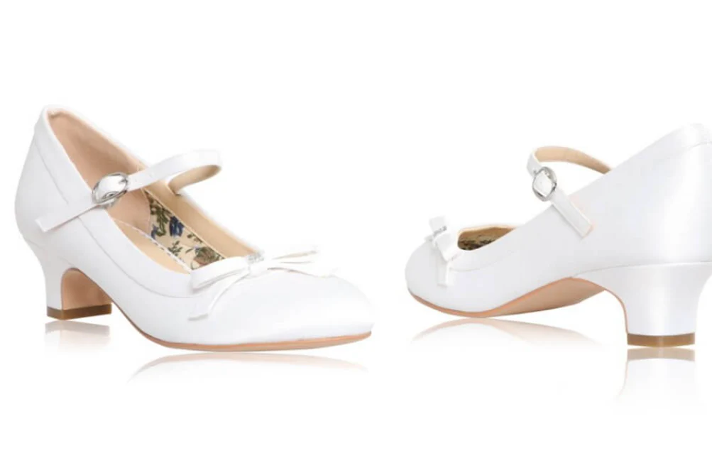 Beth first communion shoe - Image 3