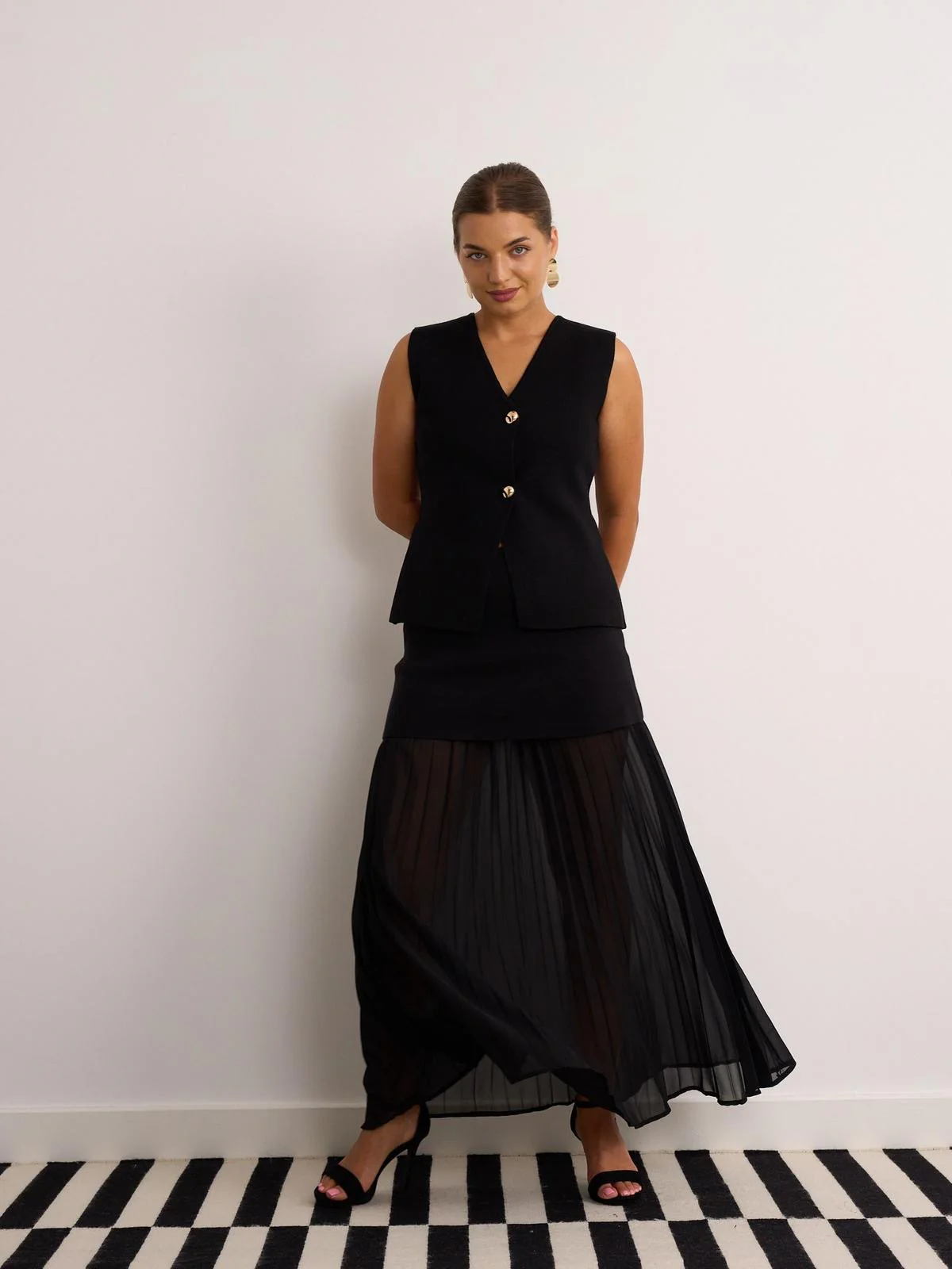 Black buttoned v neck waist coat - Image 3