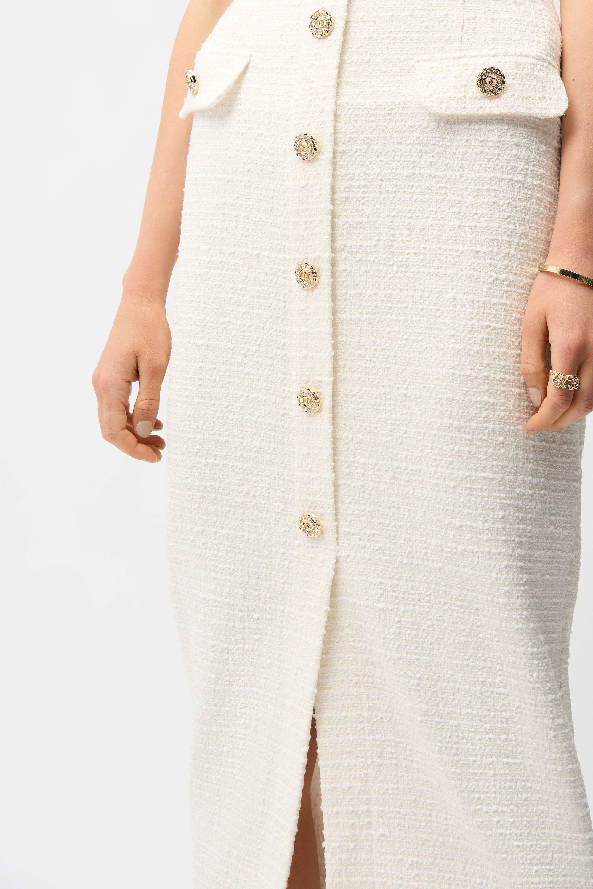Bouclé Pencil Skirt With Gold Buttons
261301 - Image 6