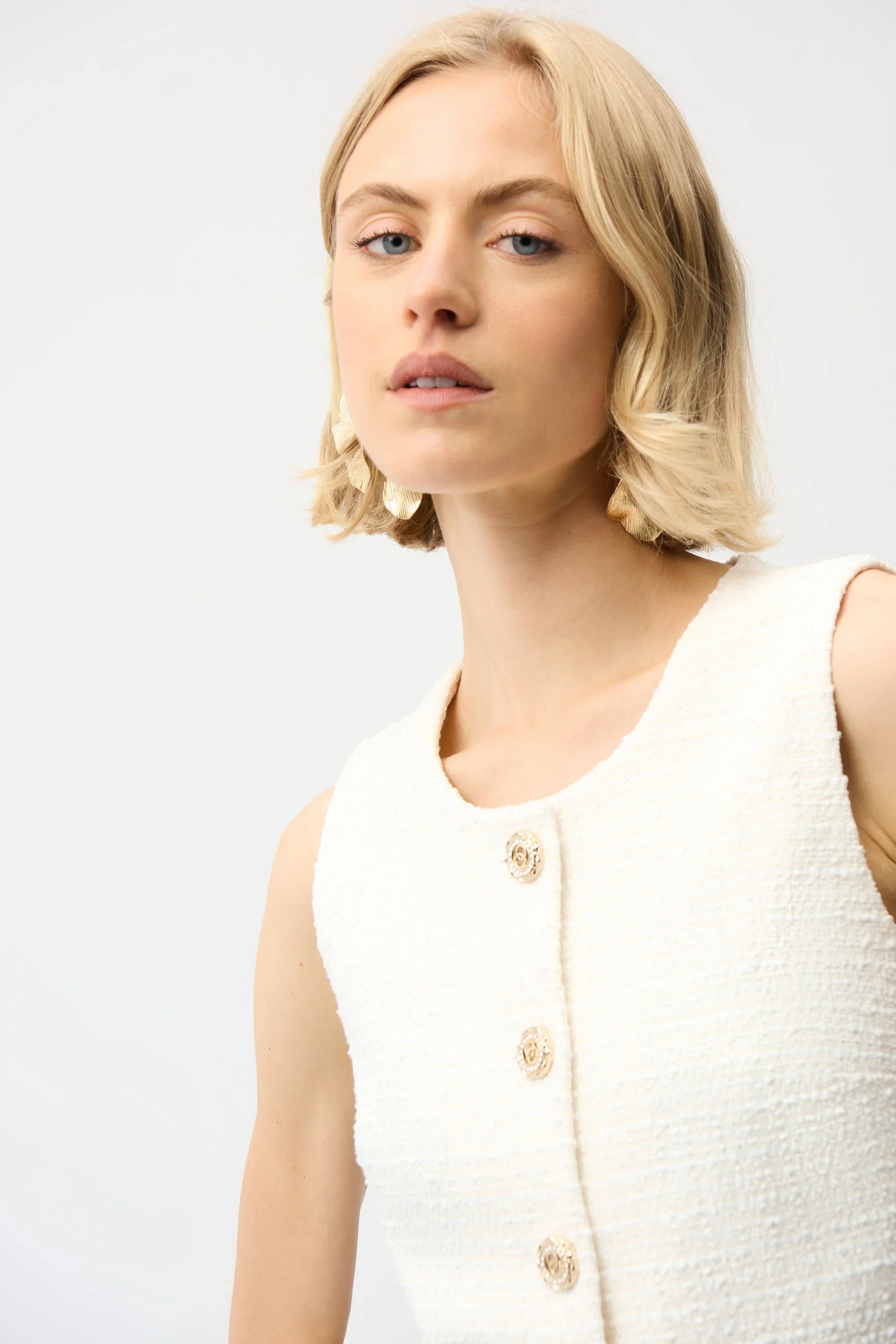 Bouclé Sleeveless Vest With Gold Buttons
261300 - Image 6