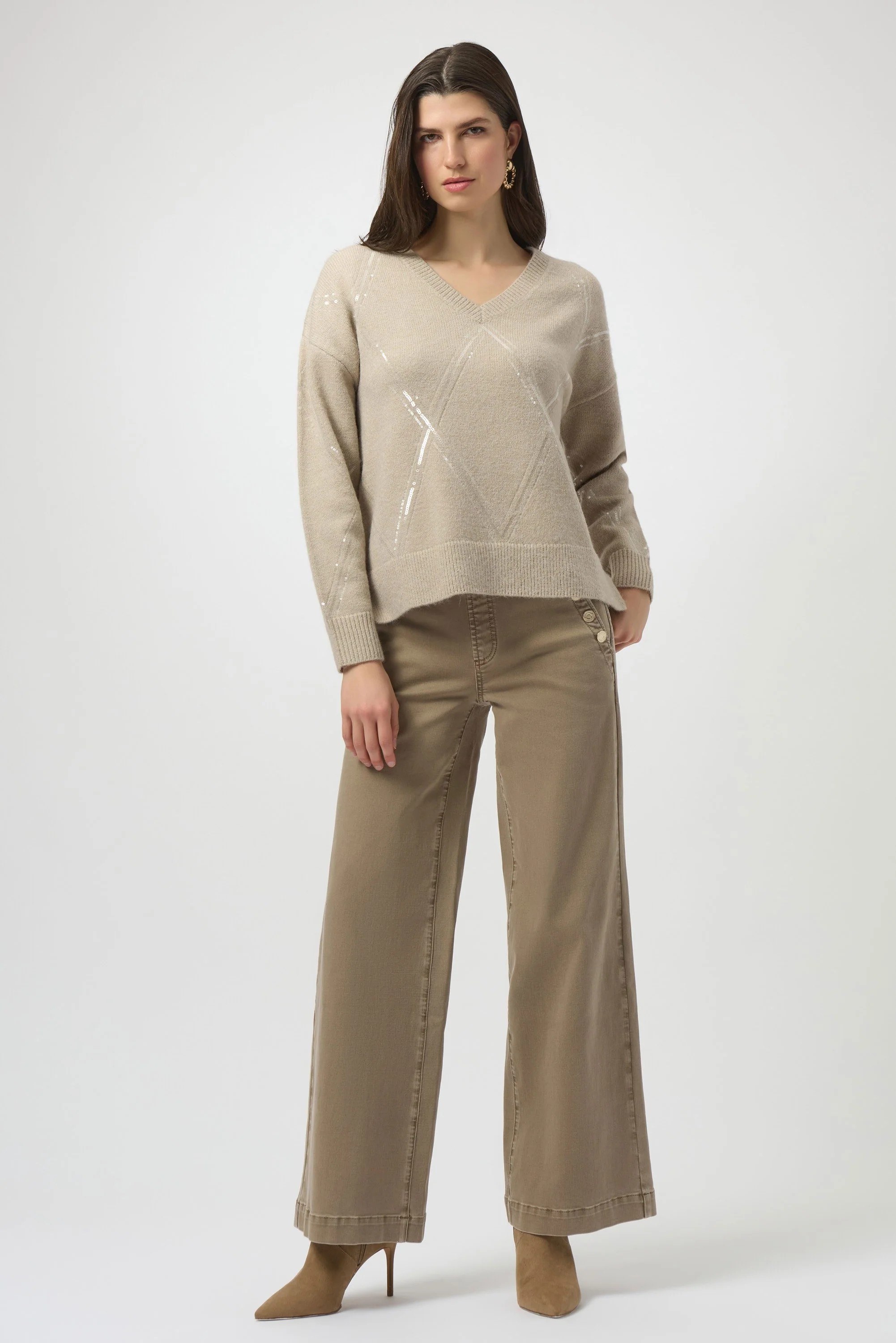 Classic Wide Leg Pull-On Jeans
254919 - Image 2