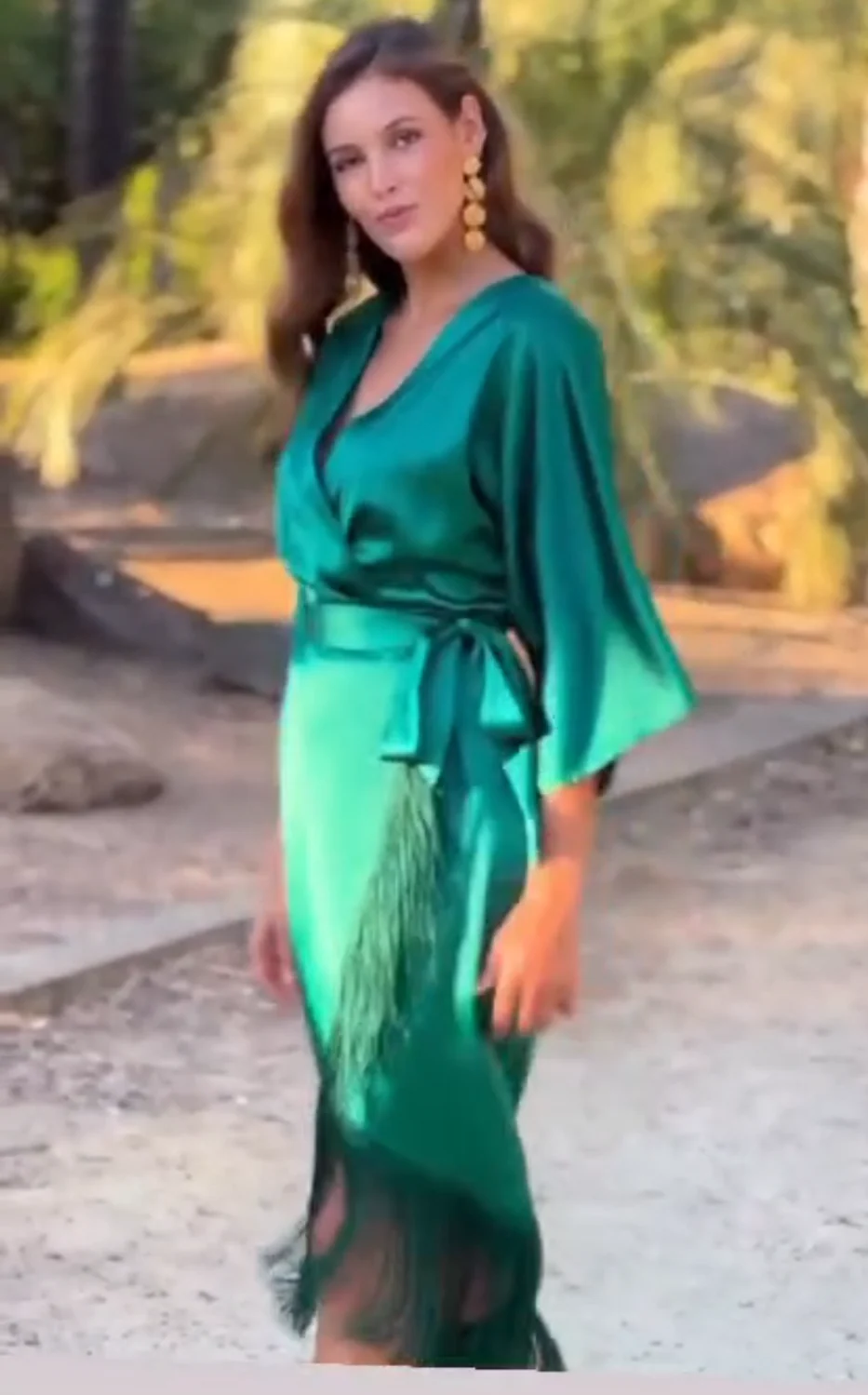Emily green satin wrap 14/16 - Image 3