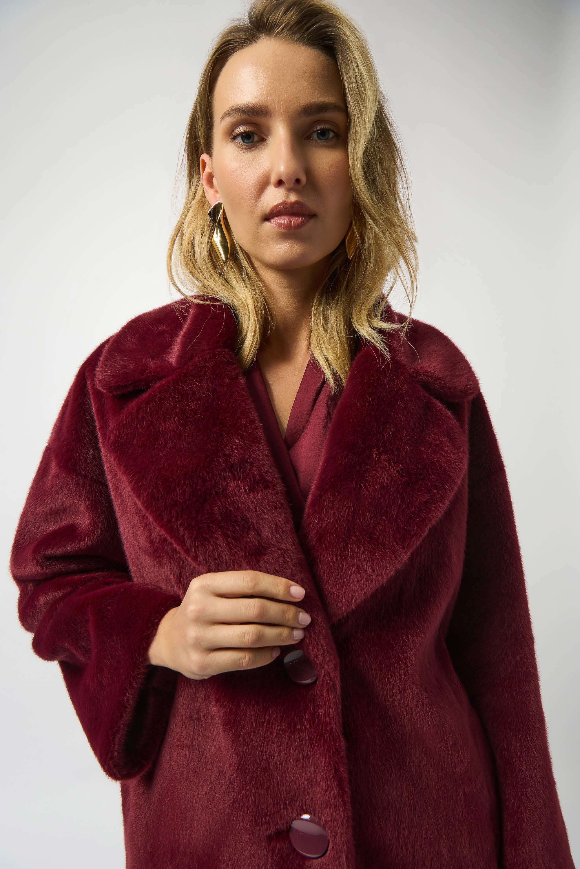 Faux Fur Straight Coat
243902F25 - Image 3