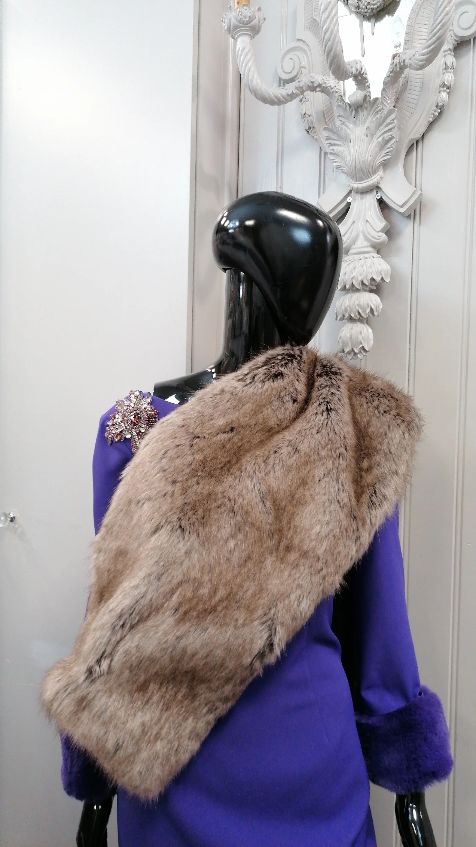 faux fur truffle pocket wrap - Image 4
