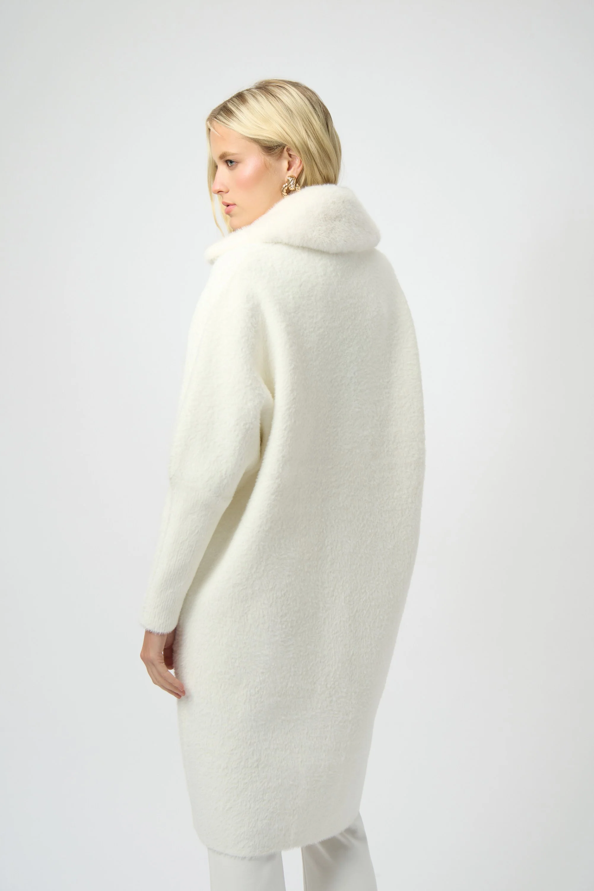 Feather Yarn and Faux Fur Sweater Coat - Image 4