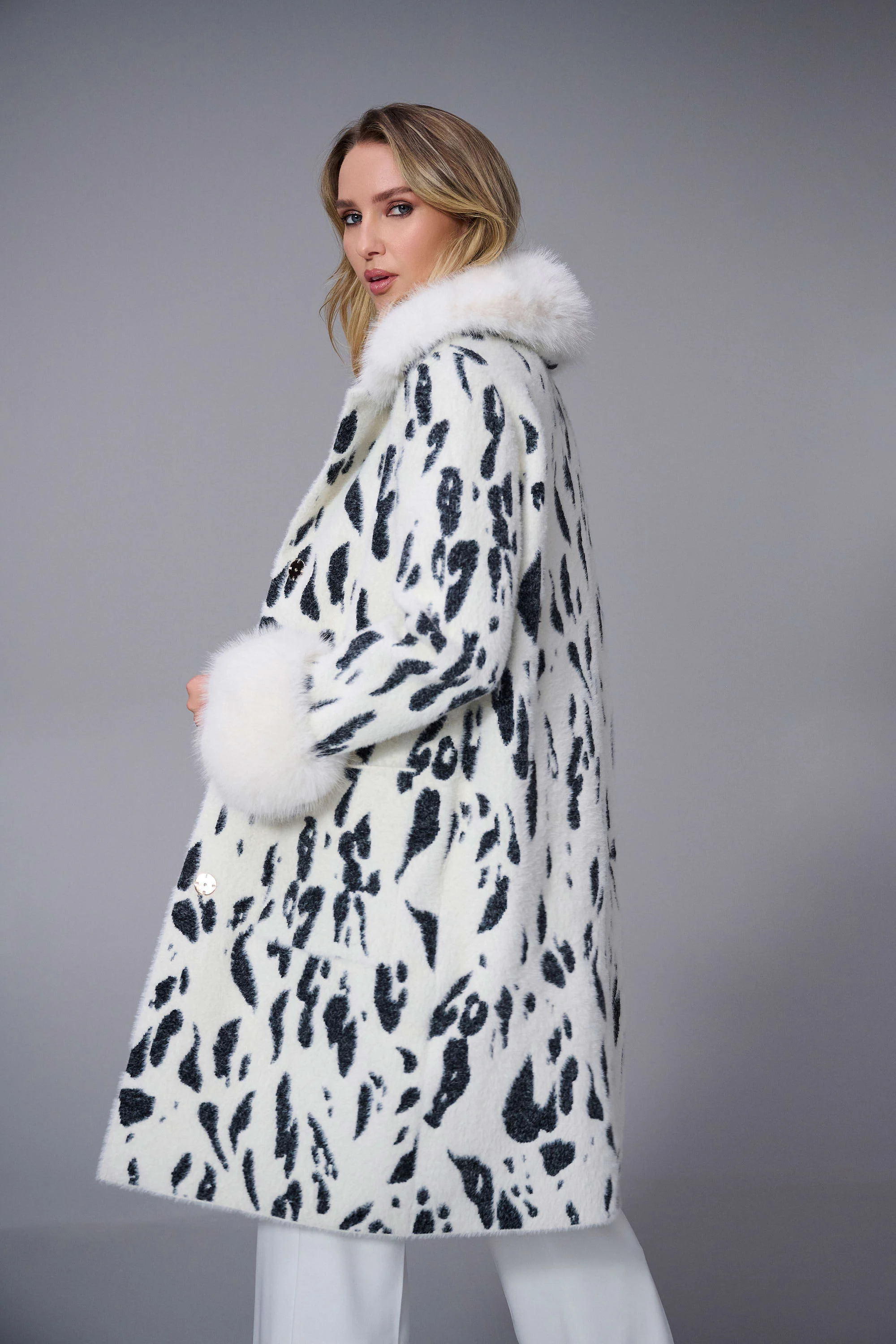 Feather Yarn by Animal Jacquard Coat with Faux Fur Trim
253904 - Image 3