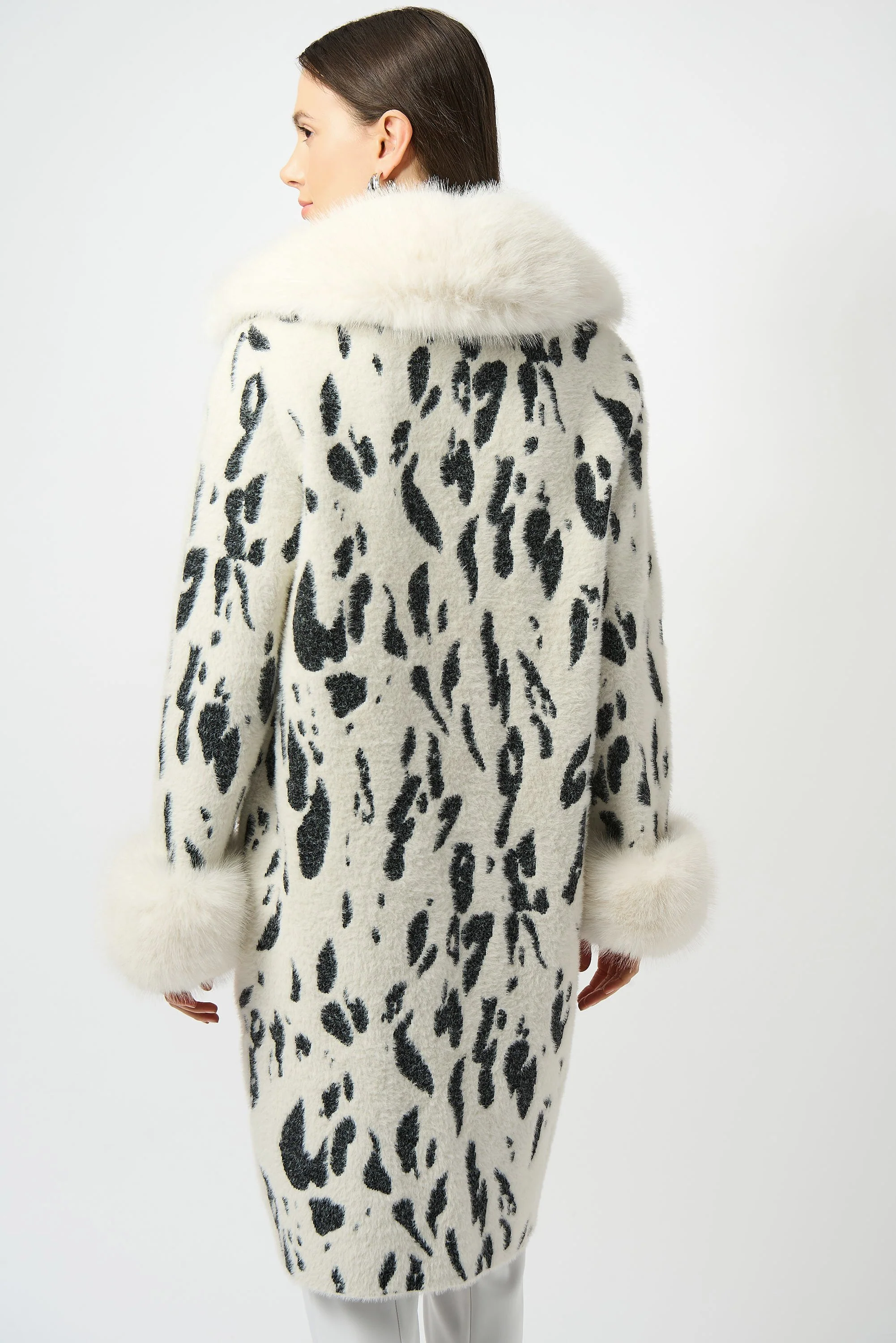Feather Yarn by Animal Jacquard Coat with Faux Fur Trim
253904 - Image 5