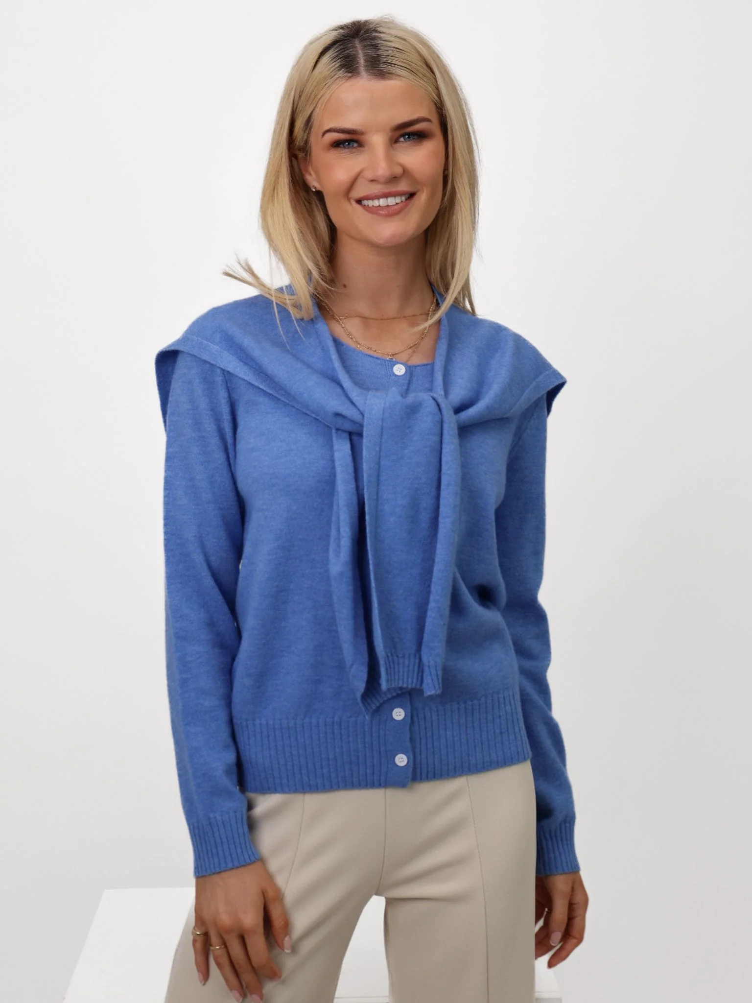 Fern Kate and Pippa blue cardigan - Image 2