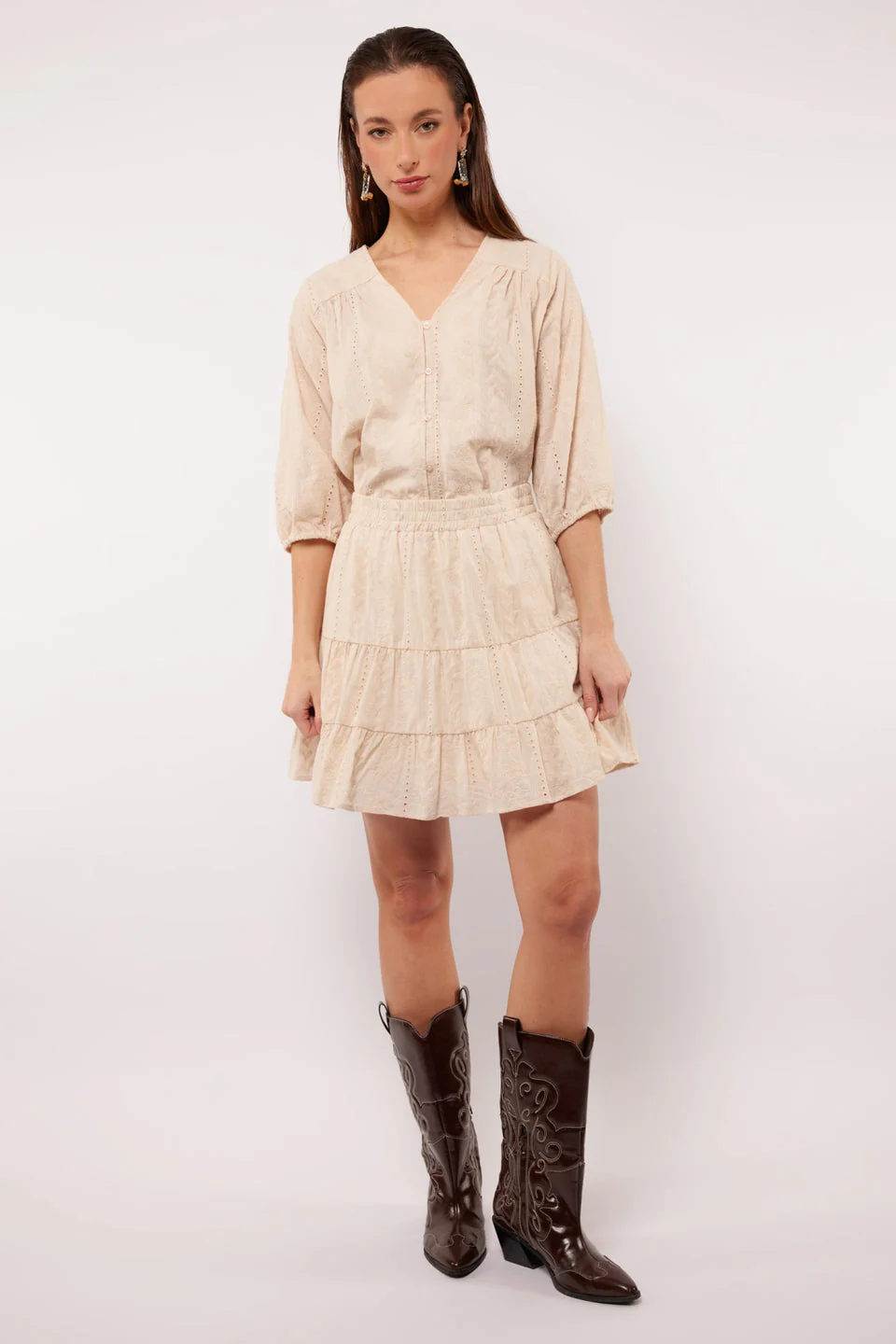 Fluresk sand skirt