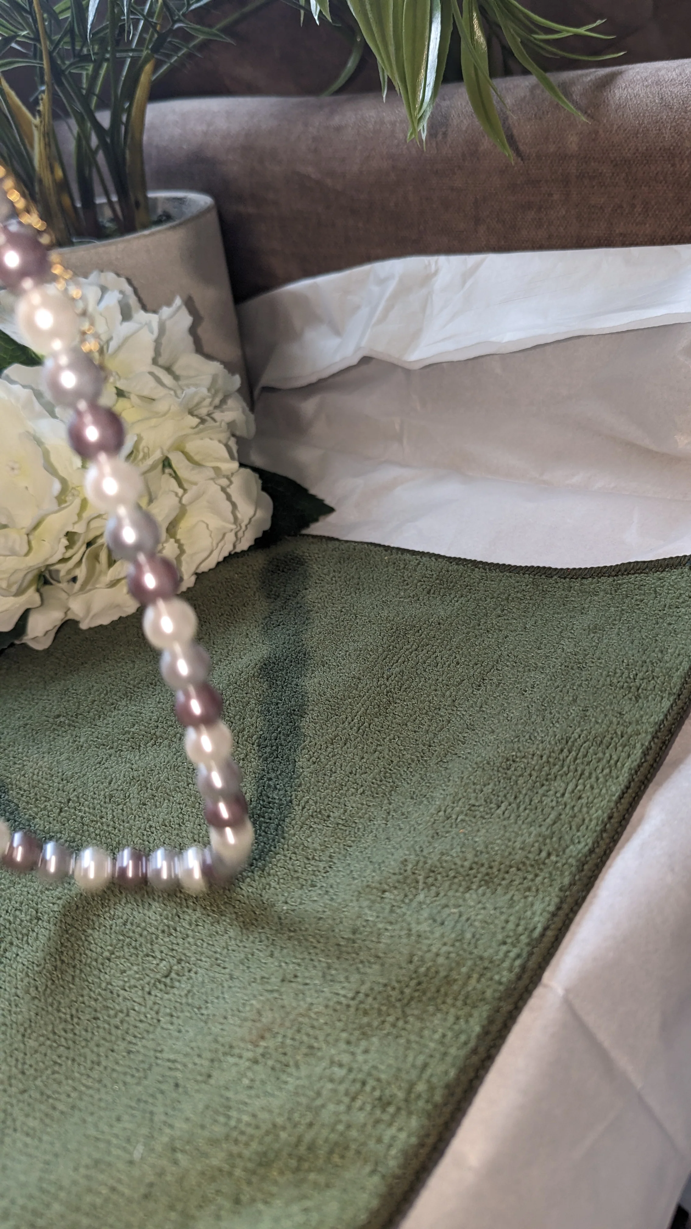 Grey mixed pearl necklace - Image 6