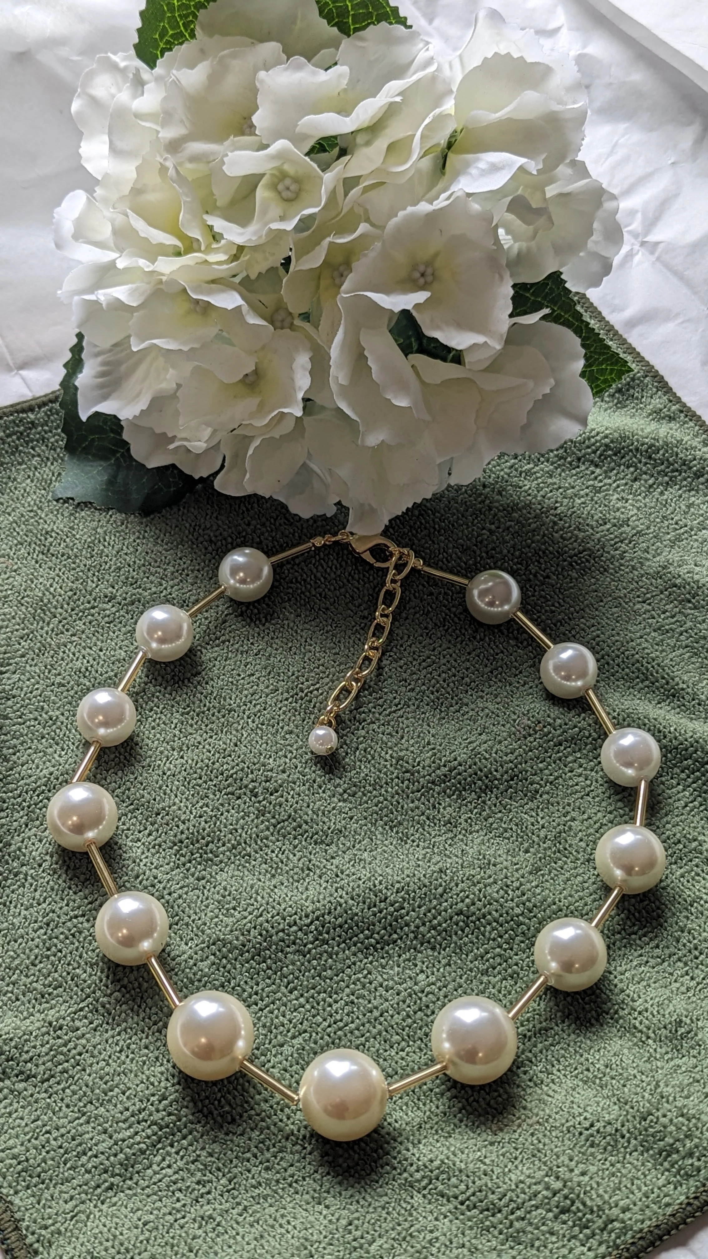Ivory medium size pearl necklace - Image 7