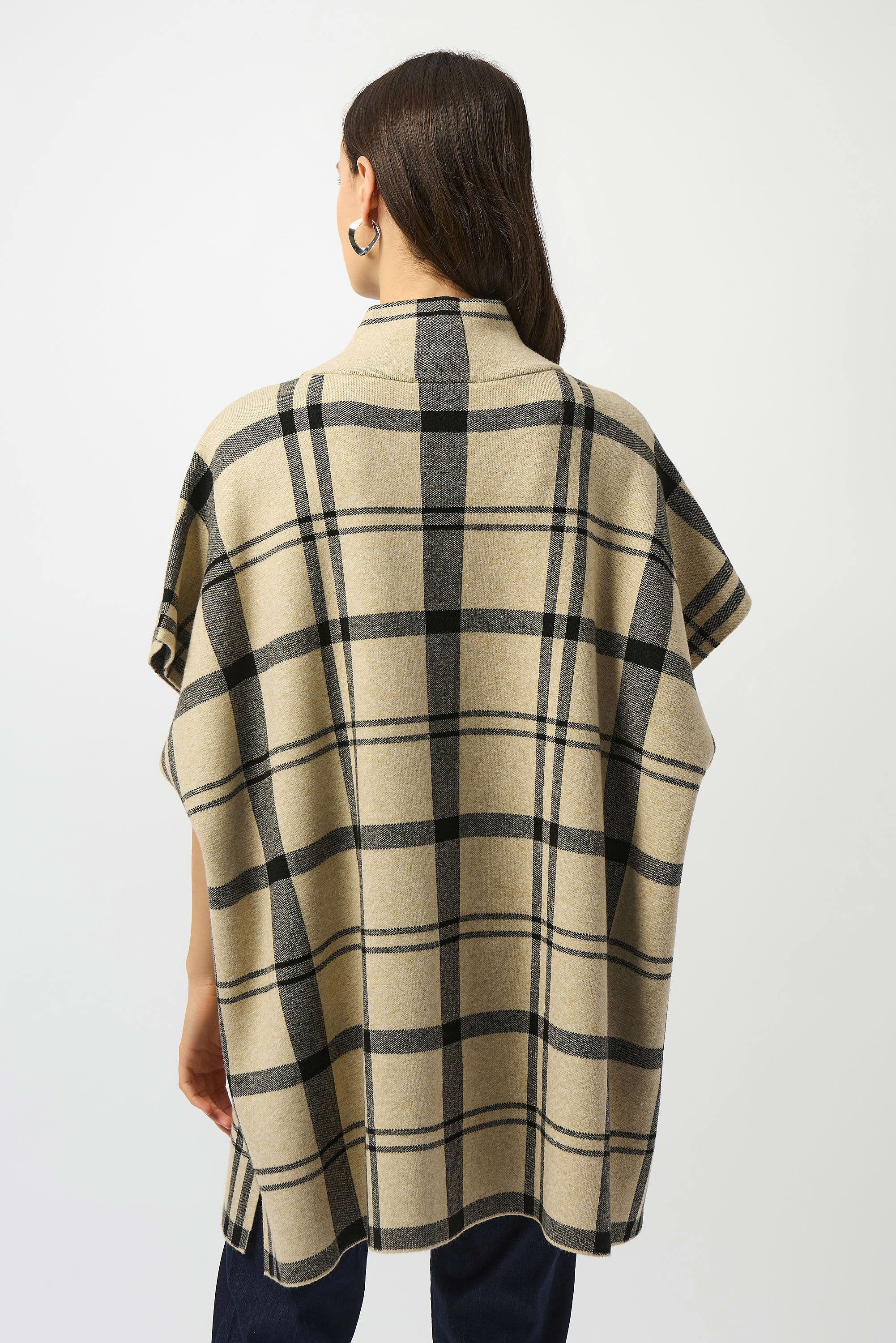 Jacquard Sweater Knit Plaid Poncho
253903 - Image 5