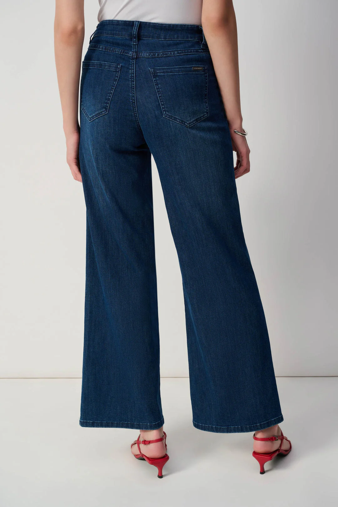 ⸻

Joseph Ribkoff Goldie Classic Wide-Leg Stretch Jeans – Style 251968 - Image 2