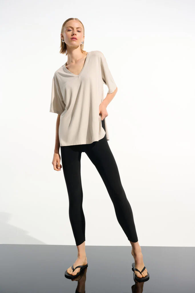 JOSEPH RIBKOFF HIGH-WAISTED LEGGINGS IN BLACK 261619 - Image 3