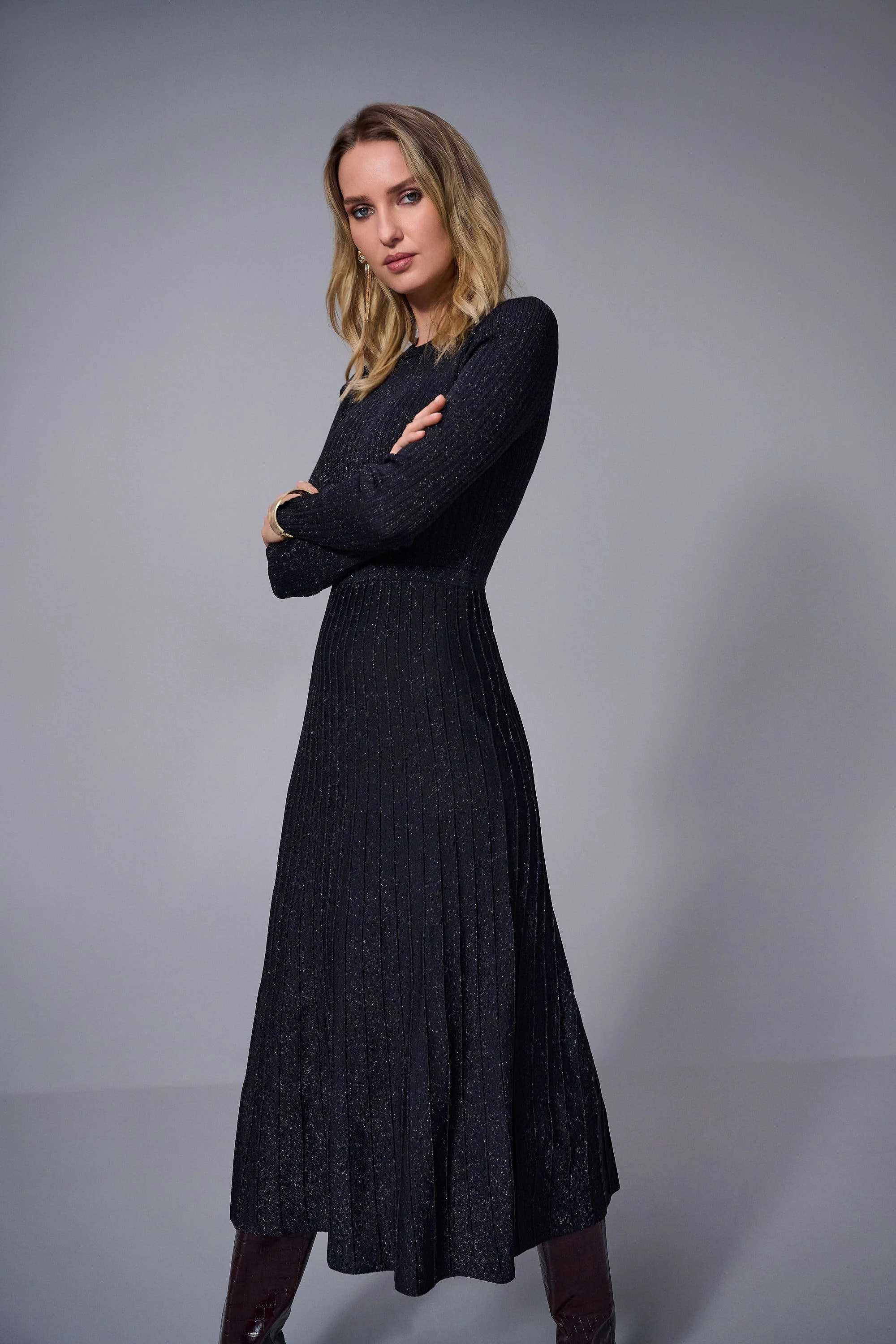 Knit Fit and Flare Crew Neck Dress
253987
_ - Image 2