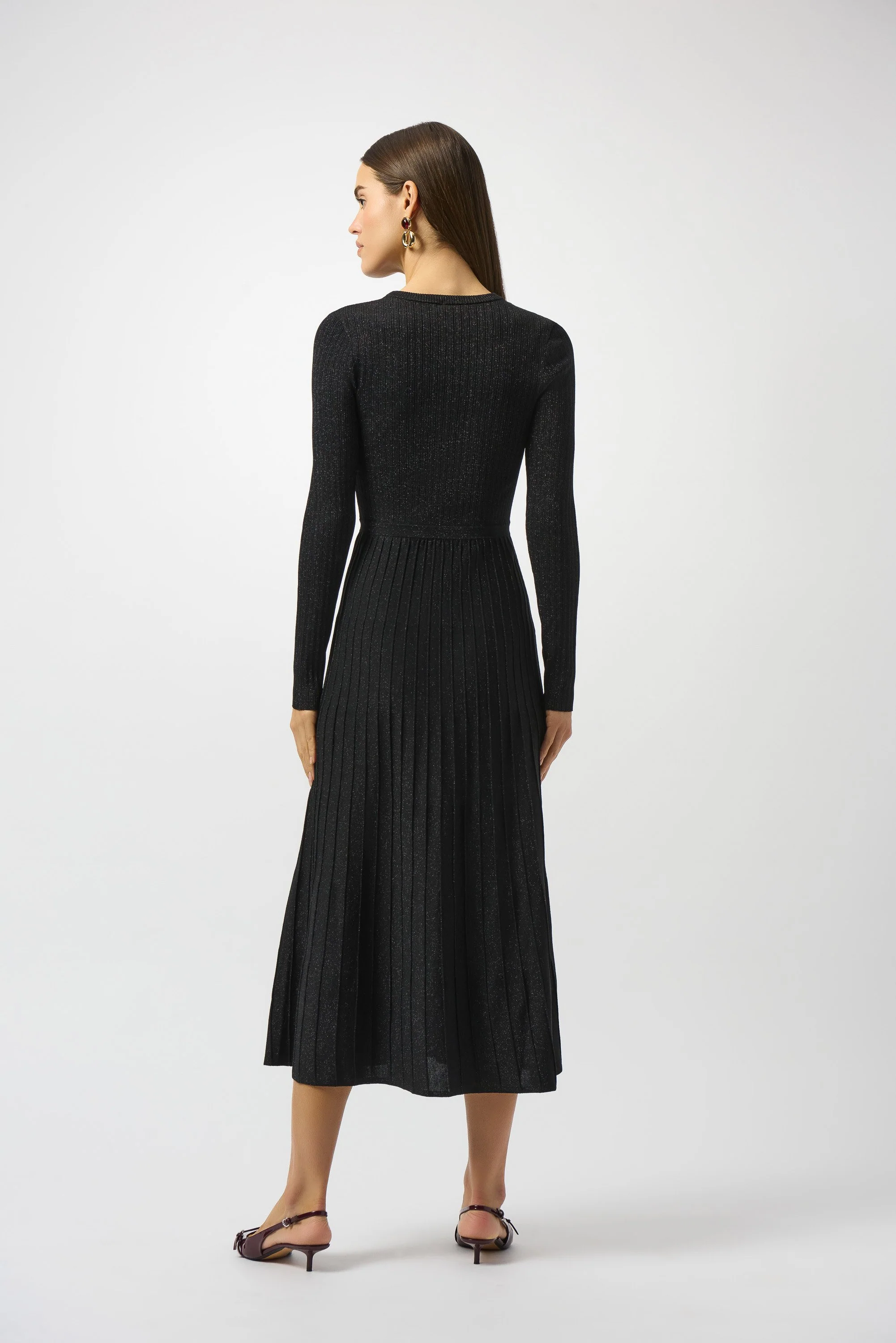 Knit Fit and Flare Crew Neck Dress
253987
_ - Image 4