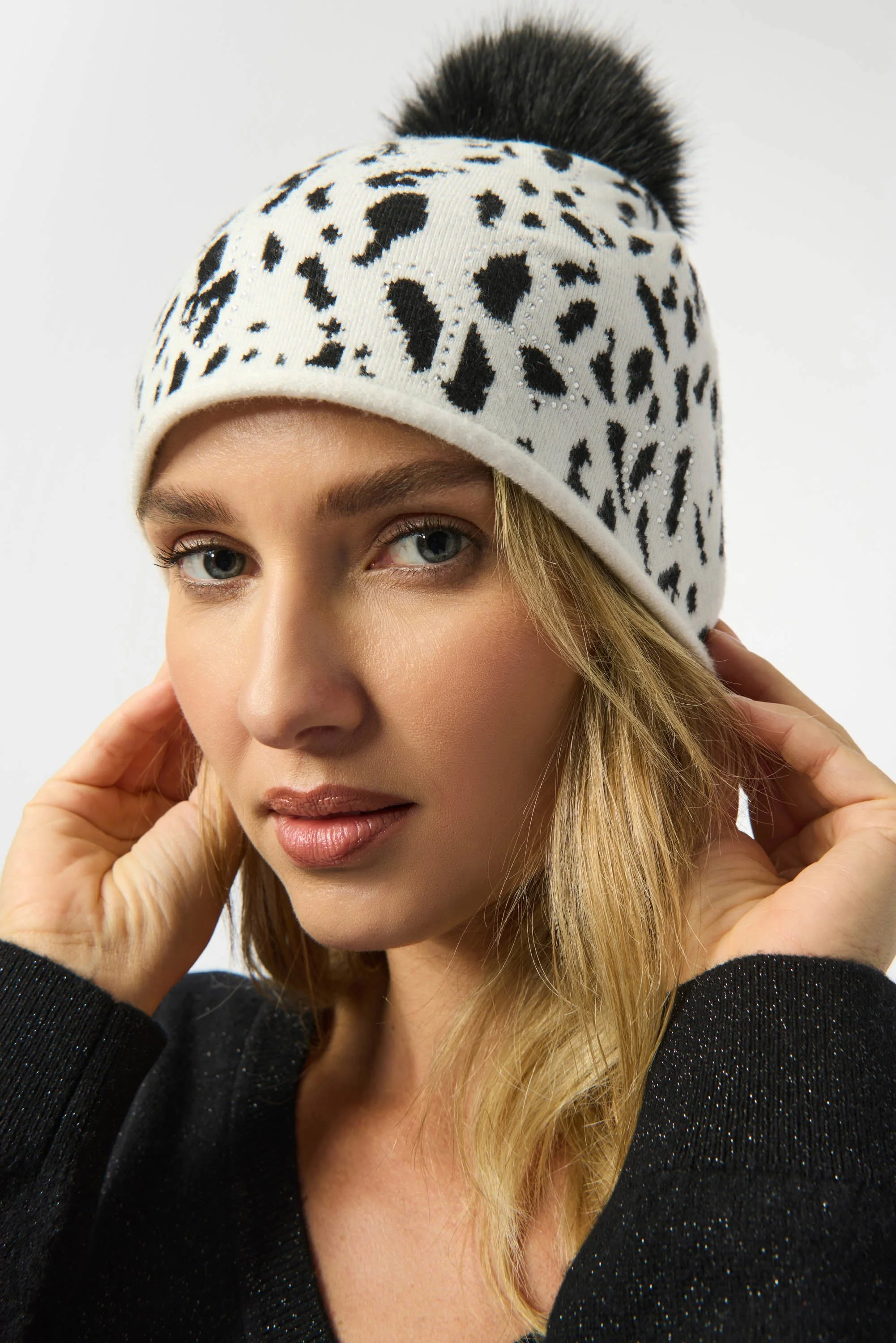 Knitted Animal Print Pompom Hat
253971 - Image 4