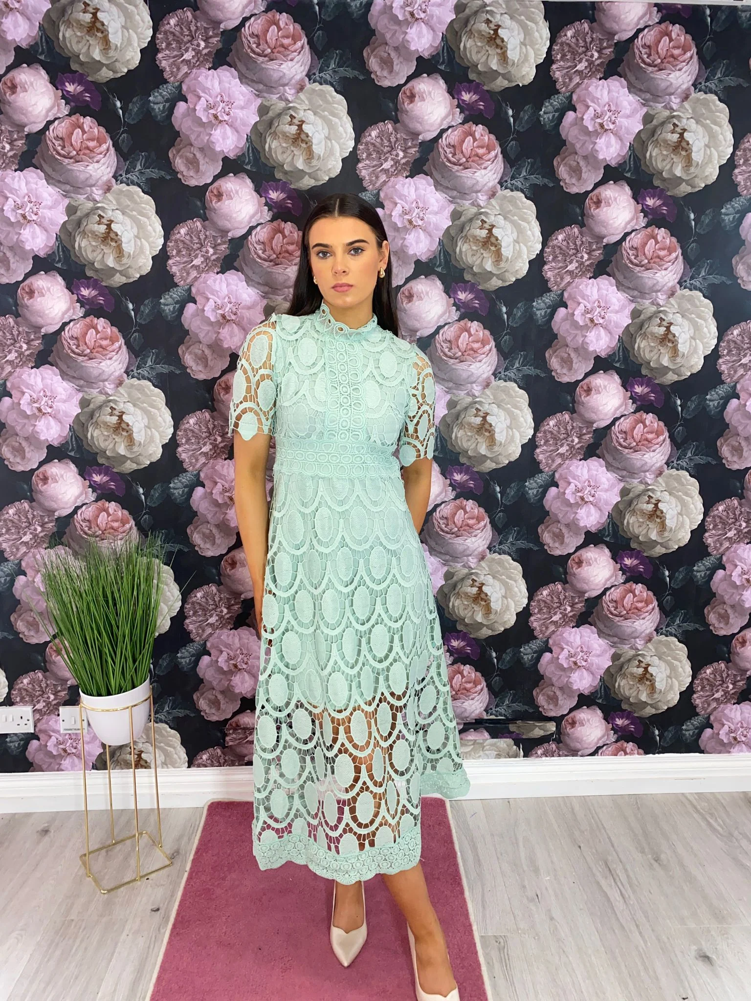 Lacey sage dress - Image 2