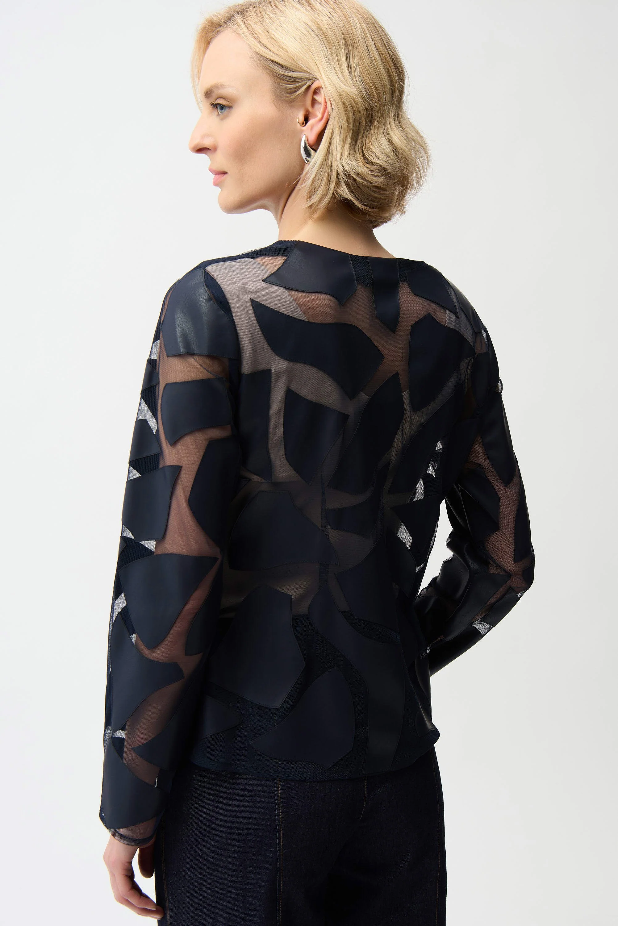 Laser Cut Leatherette Giraffe Print Fitted Jacket
261906 - Image 4