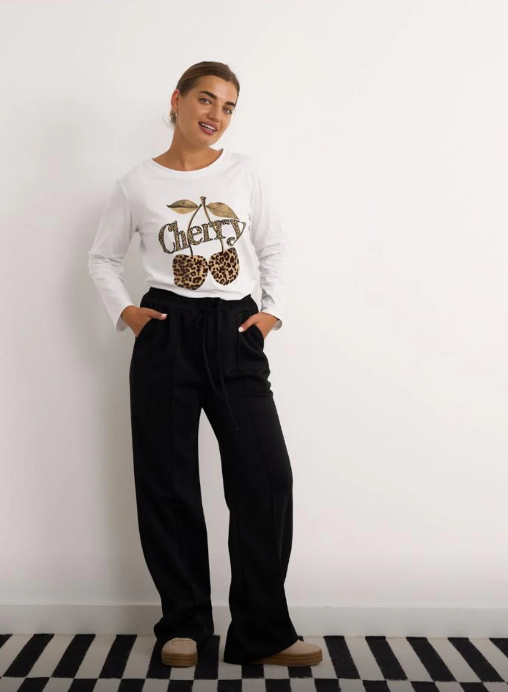 Leopard cherry t shirt - Image 2