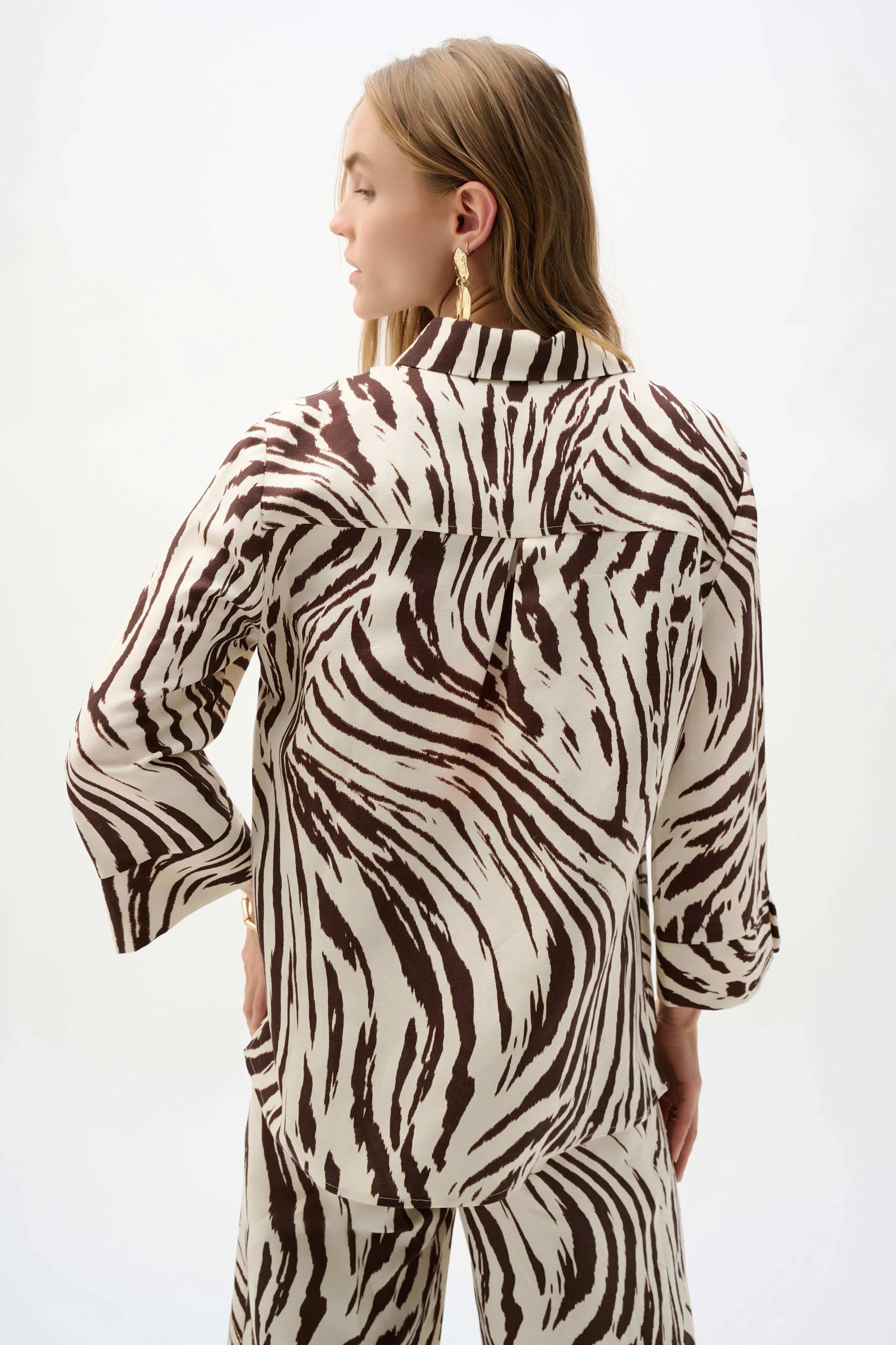 Linen Blend Animal Print A-Line Blouse Joseph Ribkoff
262943 - Image 6