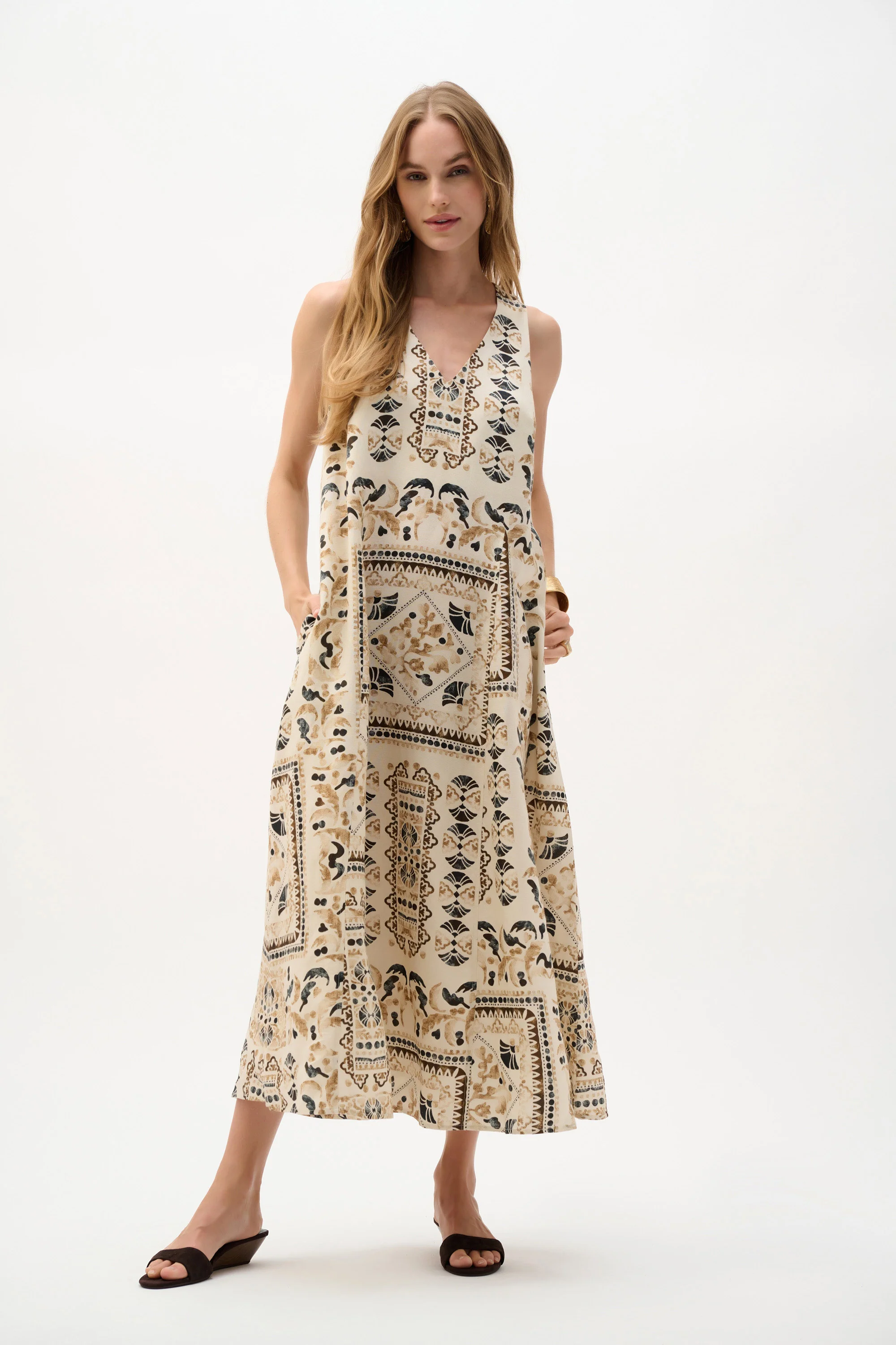 Linen Blend Scarf Print A-Line Dress
262908 Joseph Ribkoff