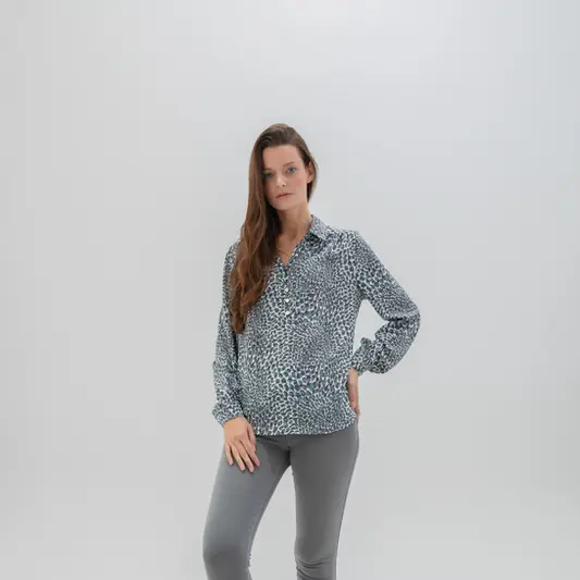 Marble animal print blue/grey blouse - Image 7