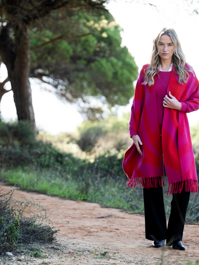 Marble scarf in pink/red - Image 2