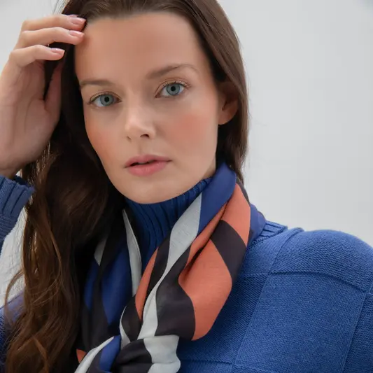 Marble tan/blue scarf - Image 4
