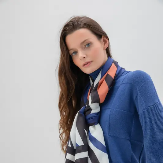 Marble tan/blue scarf - Image 5