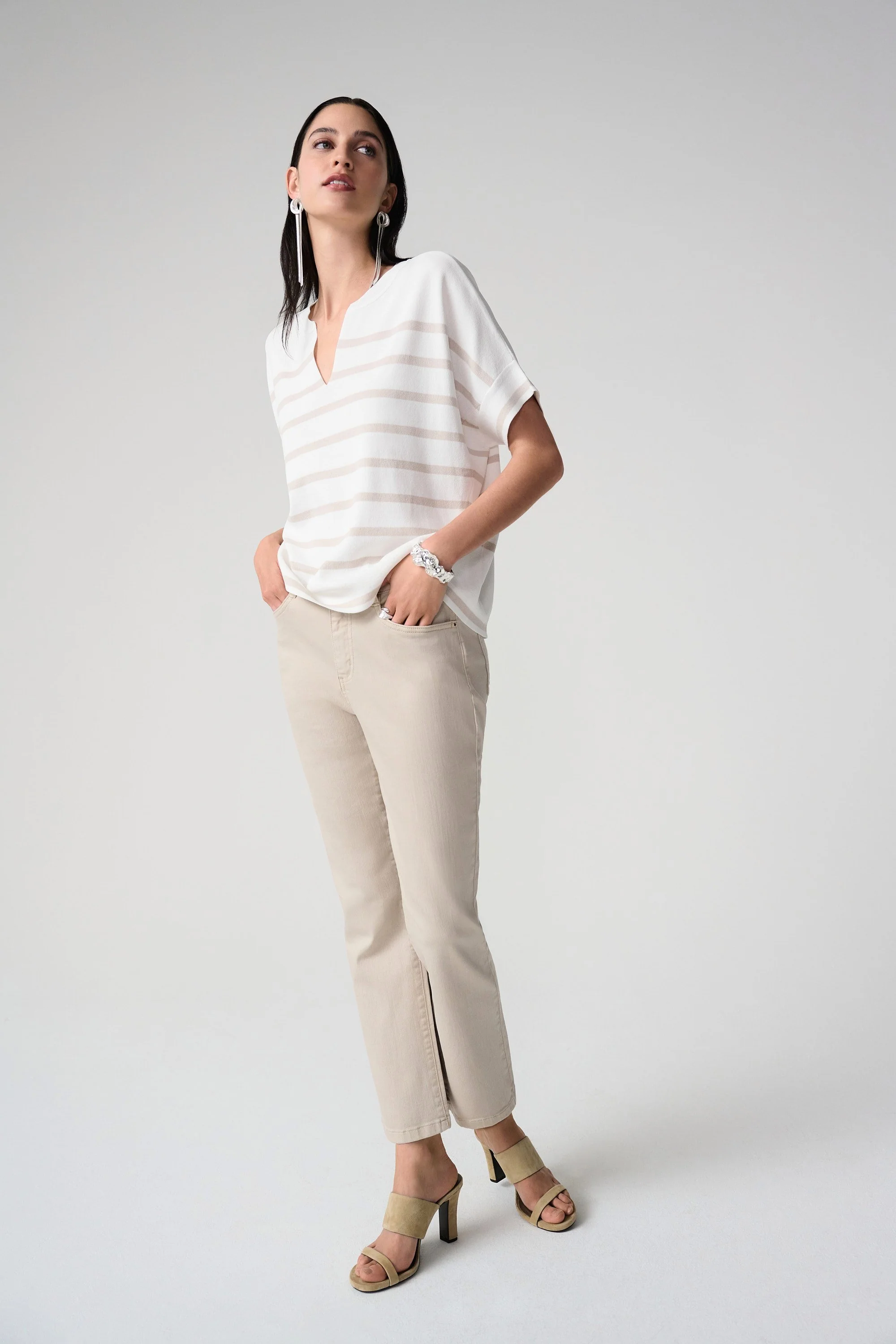 Margot | Classic Straight Leg Stretch Jeans
261995 - Image 2