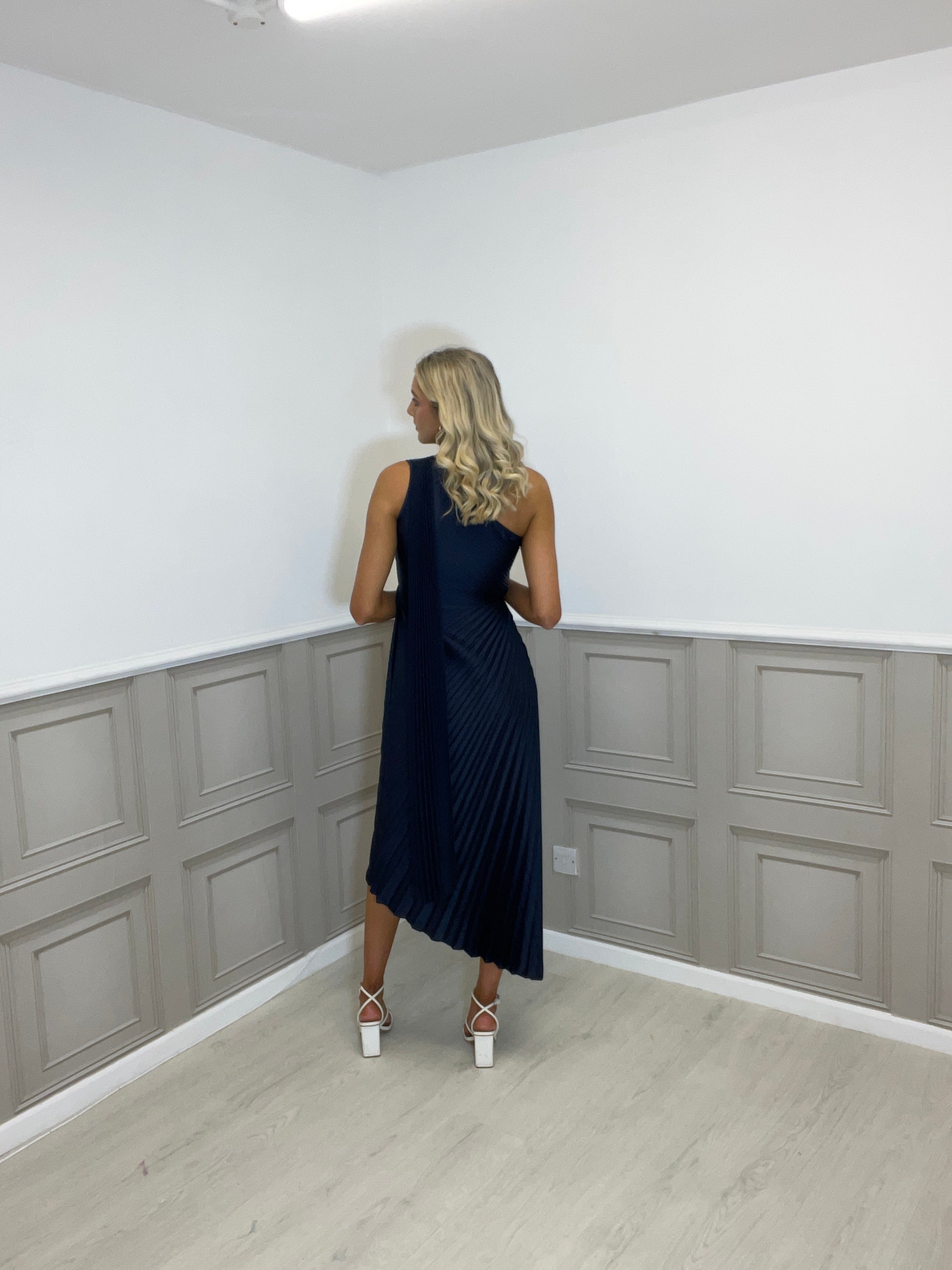 Tessa navy one shoulder dress - Image 3