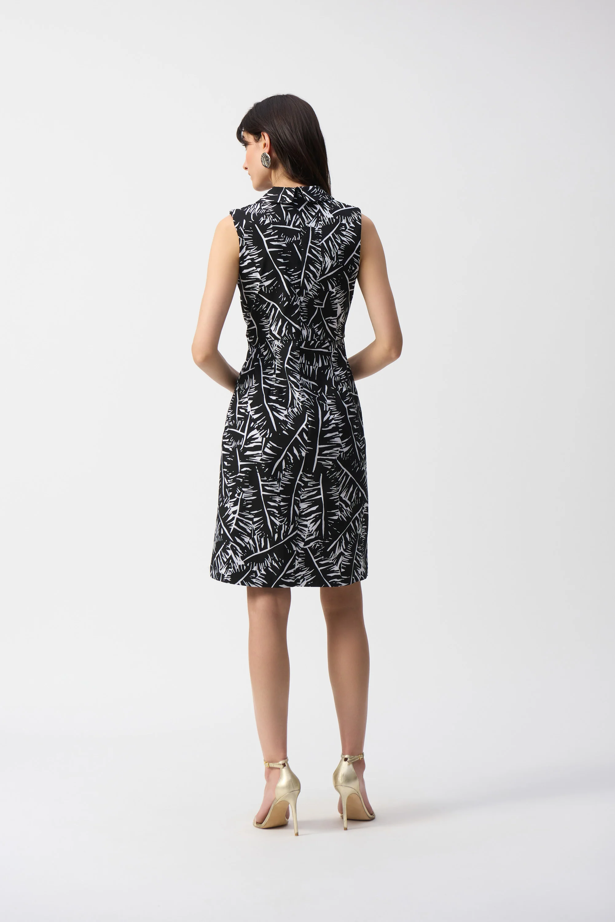 Millennium Tropical Print Sheath Dress
251206 - Image 2