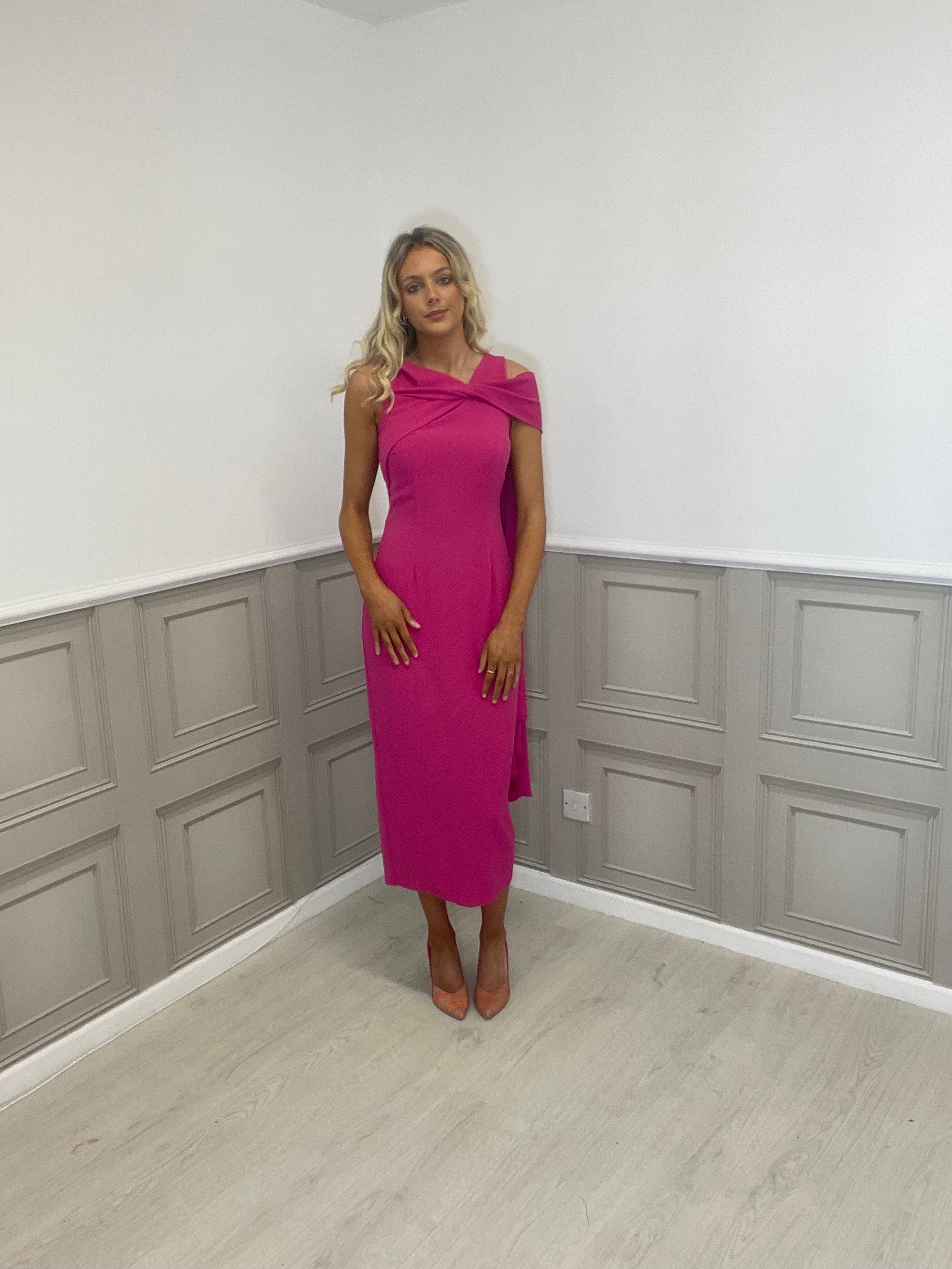 Olimara fuchsia pink dress. - Image 2