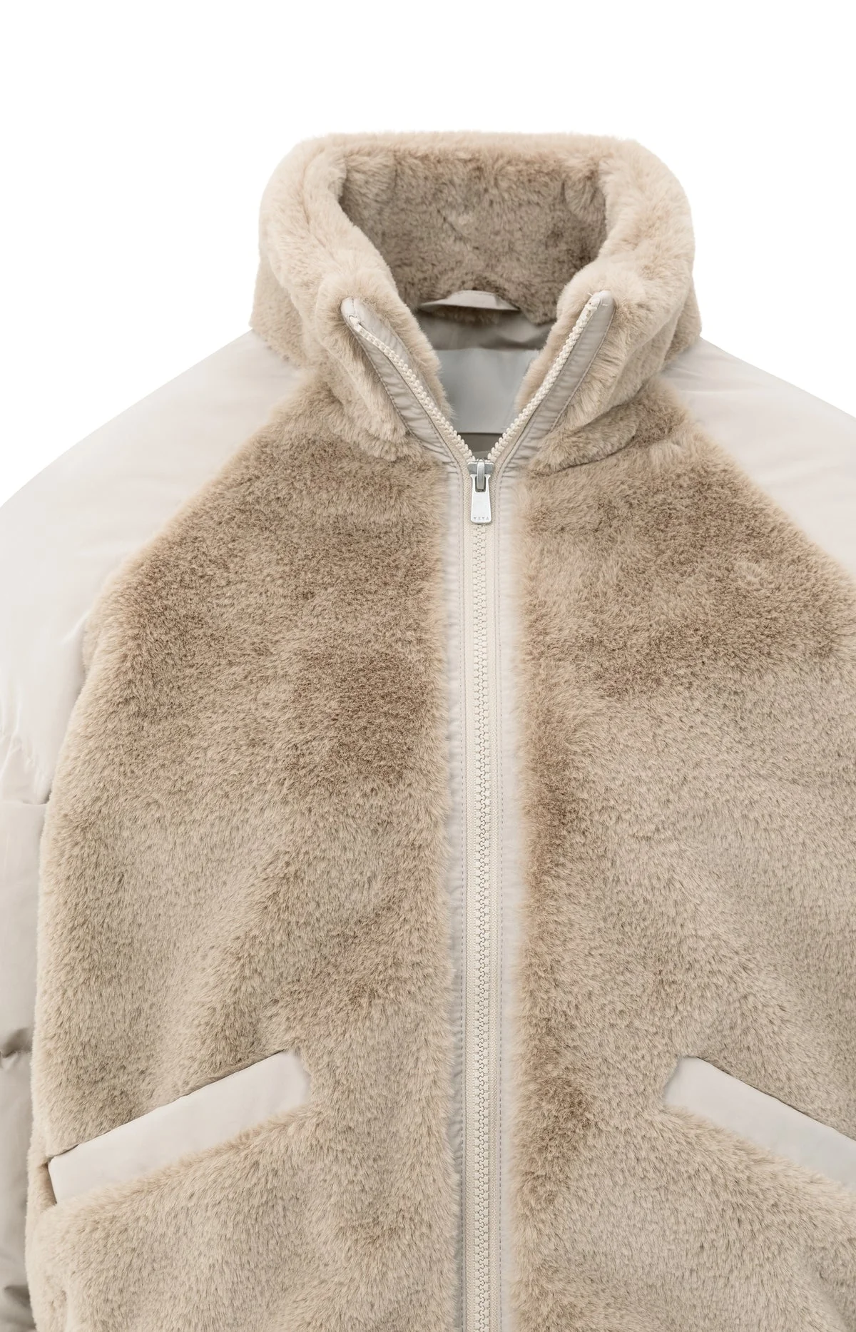 Short teddy jacket with padded sleeves - Image 8