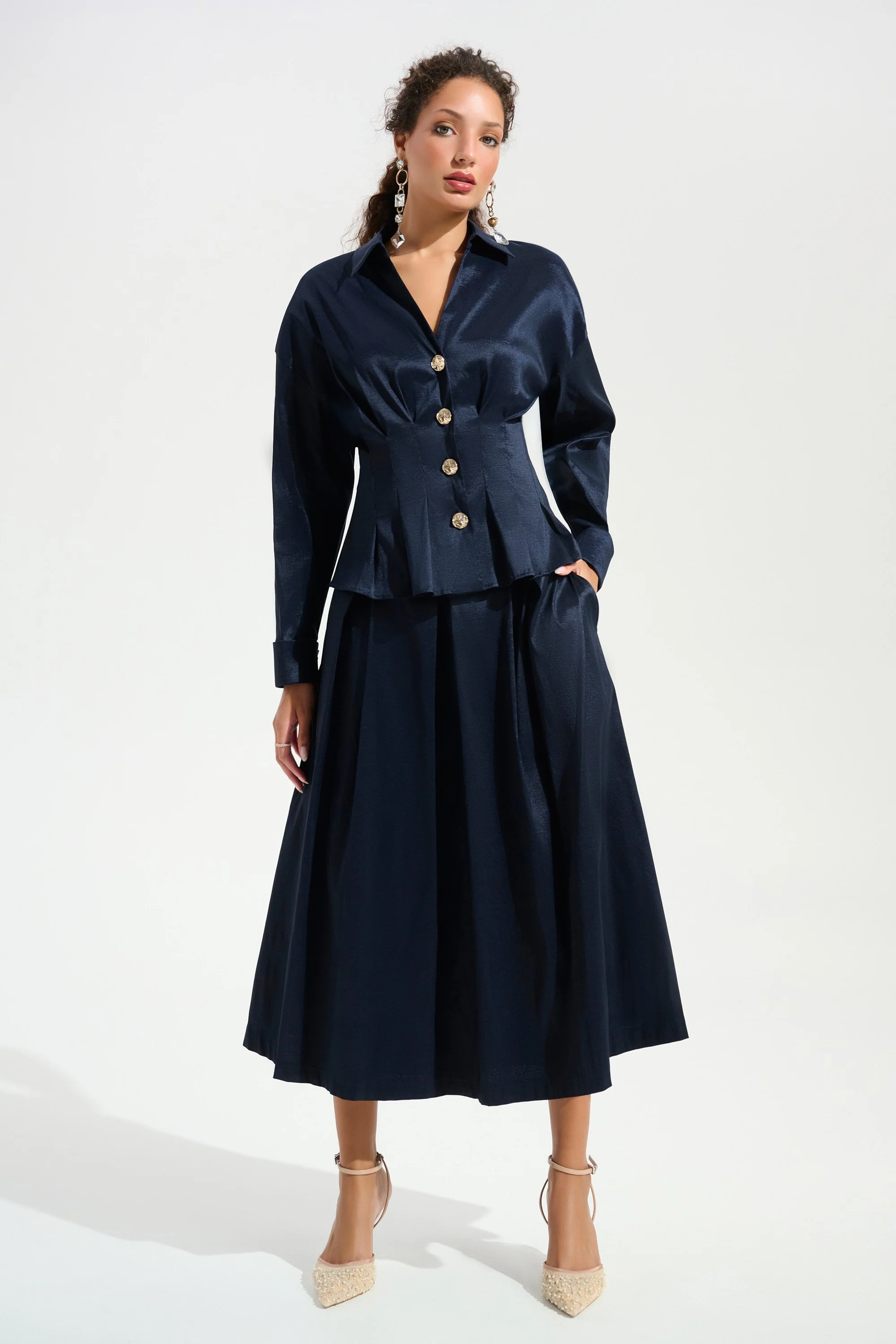 Signature | Stretch Taffeta Fit And Flare Blouse With Chain Link Button Cuffs
261742 - Image 6