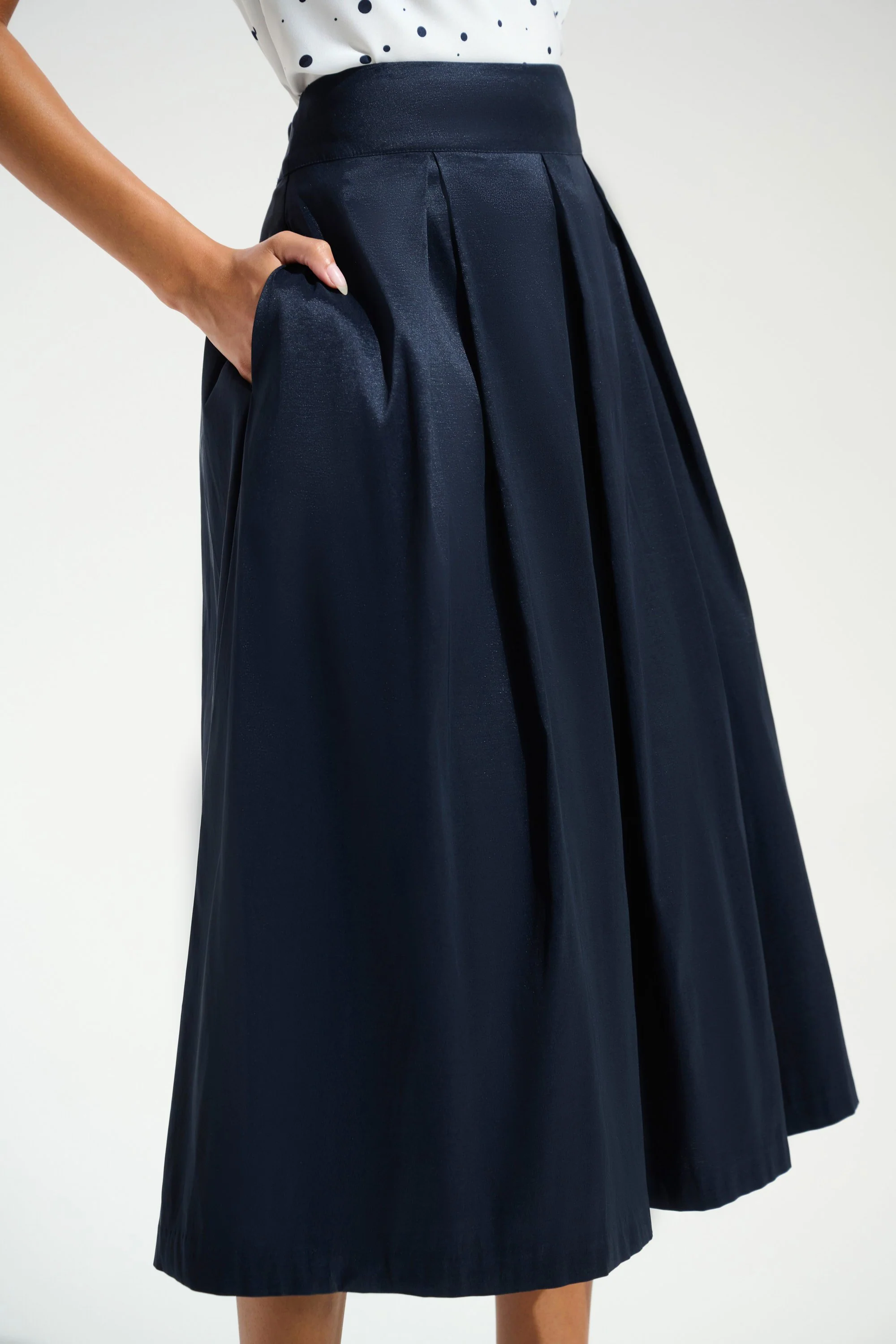 Signature | |Stretch Taffeta Flared Skirt With Box Pleats
261757 - Image 4