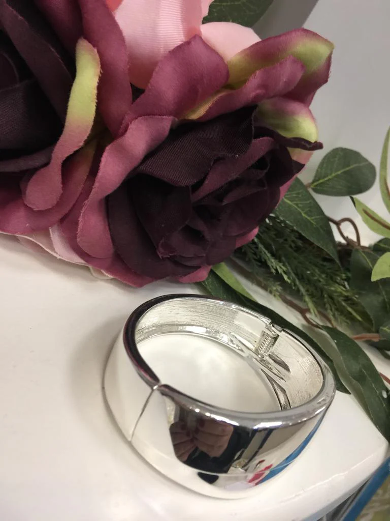 Silver bangle - Image 3