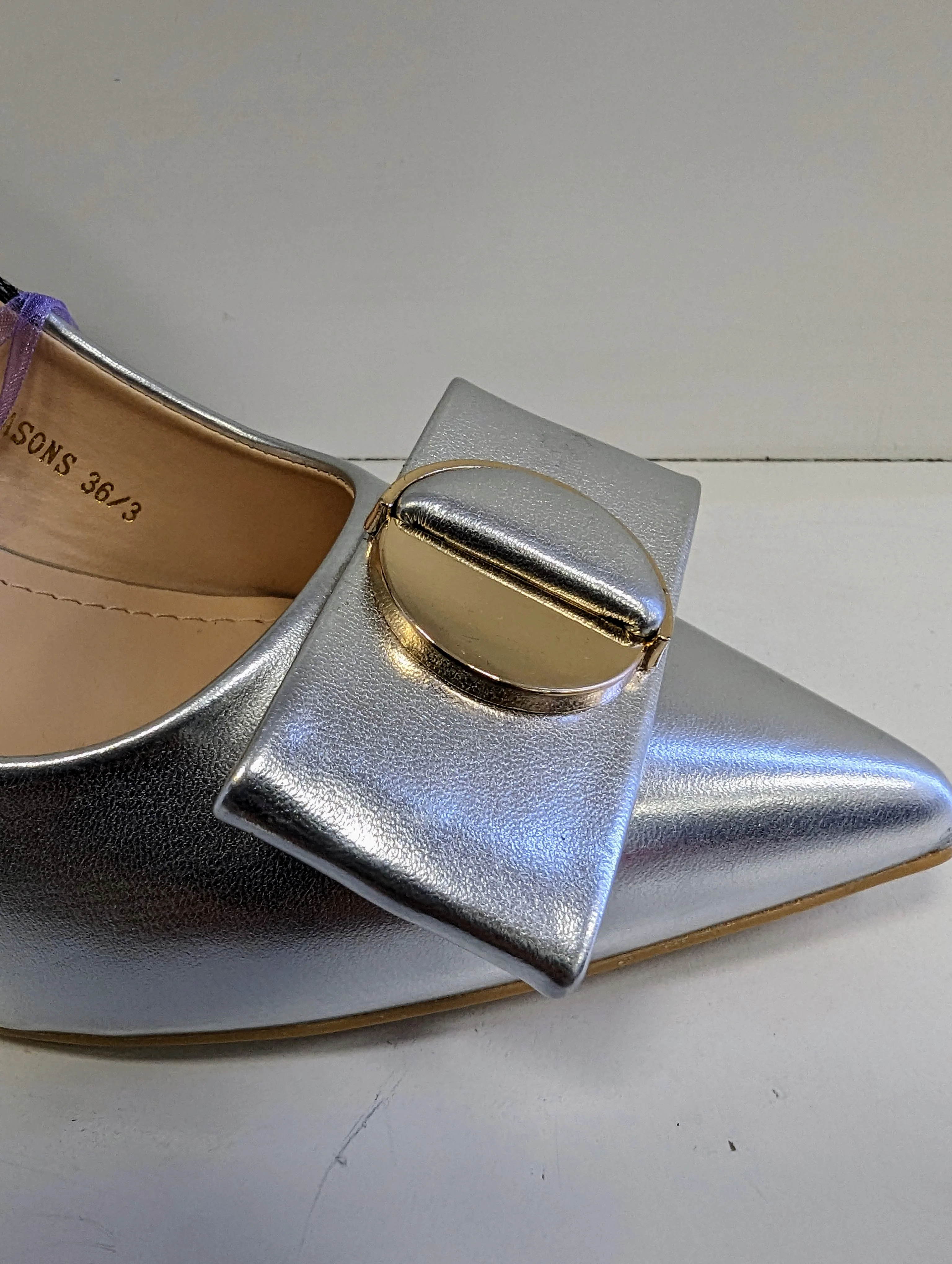Silver moon shoe - Image 3