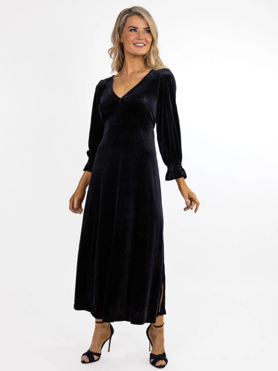 Streasa black velvet dress - Image 4