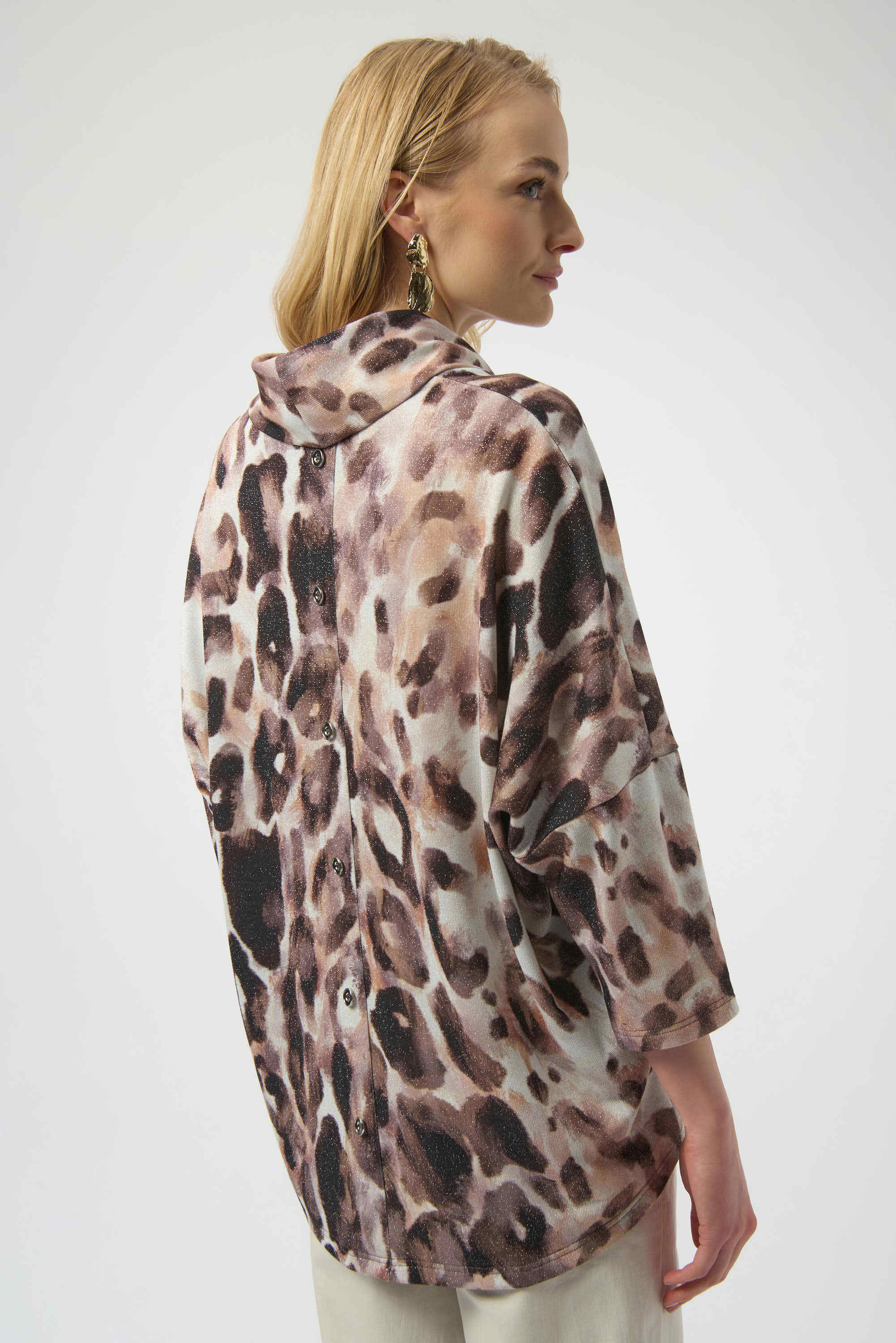 Sweater Knit Animal Print Tunic
254033 - Image 4