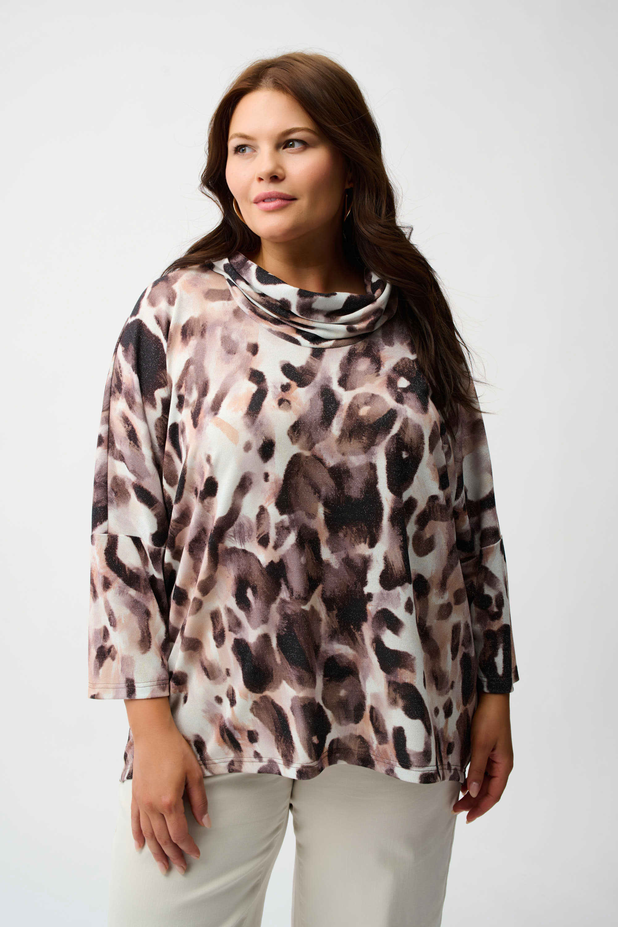 Sweater Knit Animal Print Tunic
254033 - Image 5