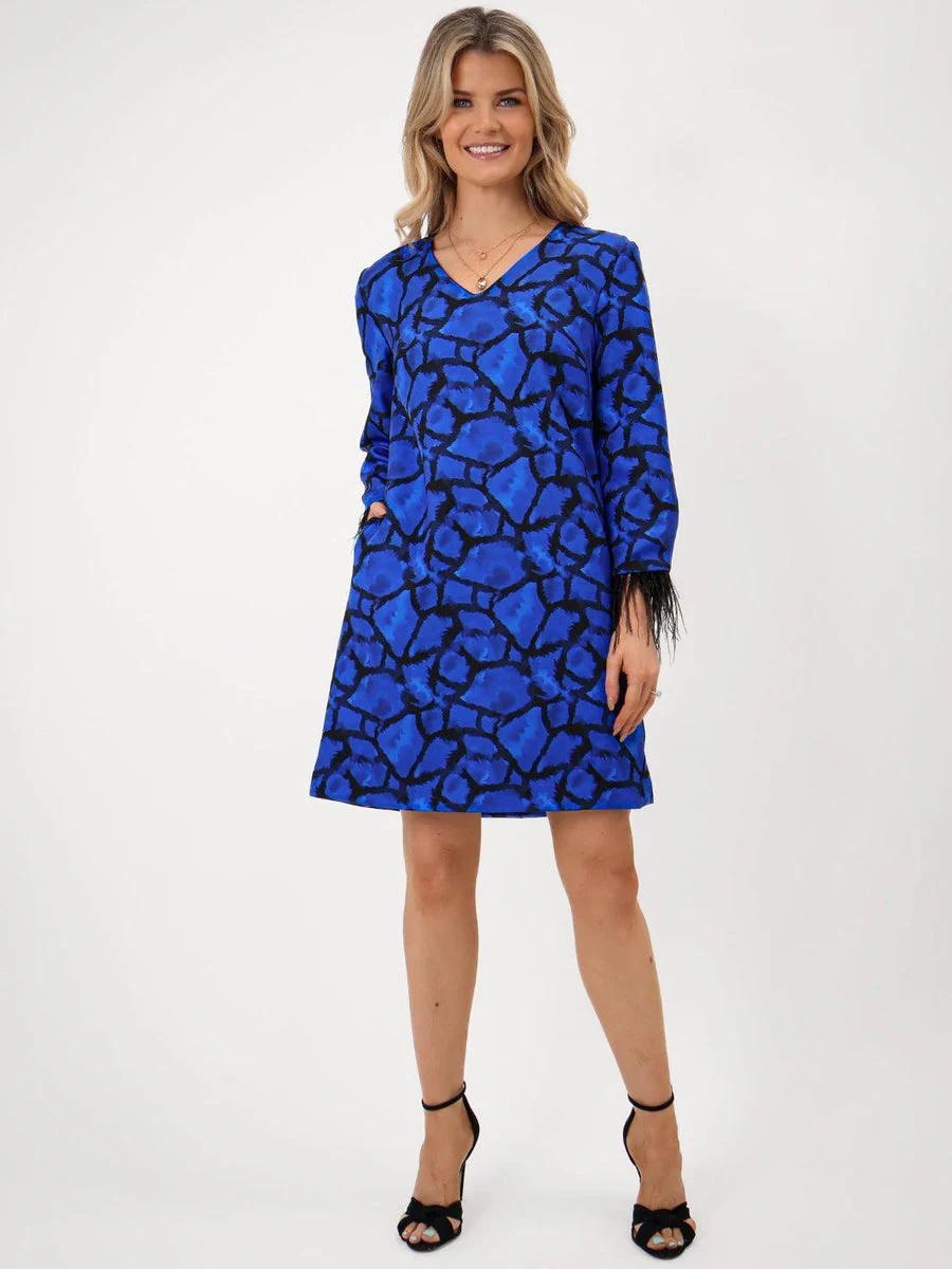 TAYLOR MINI SHIFT DRESS IN BLUE PRINT - Image 2