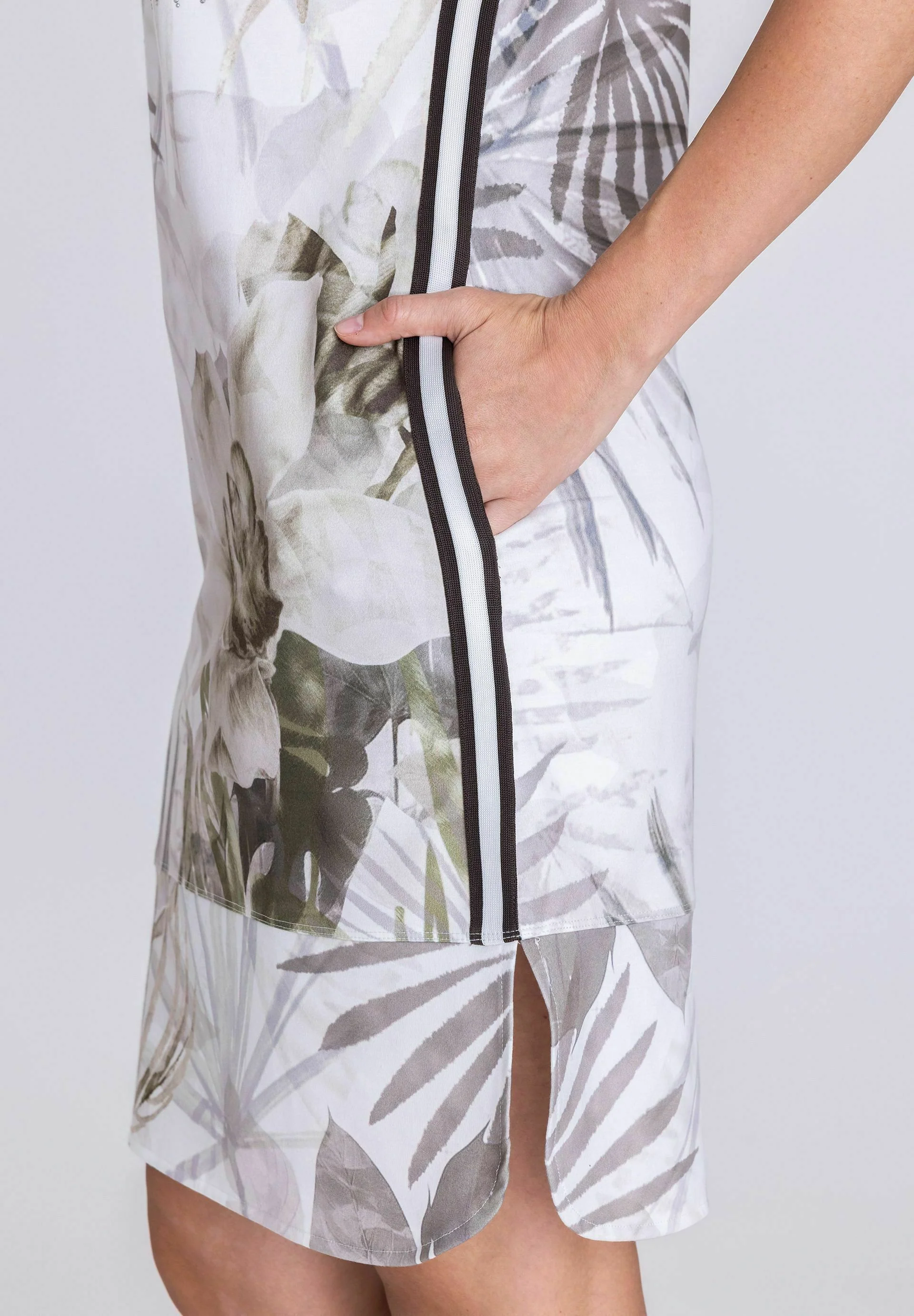 Tuzzi Tropical Print Dress – Neutral Tones - Image 3