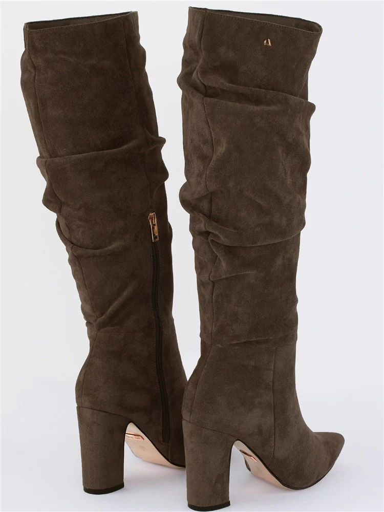 UNA HEALY Famous friend slouch boot in brown - Image 4
