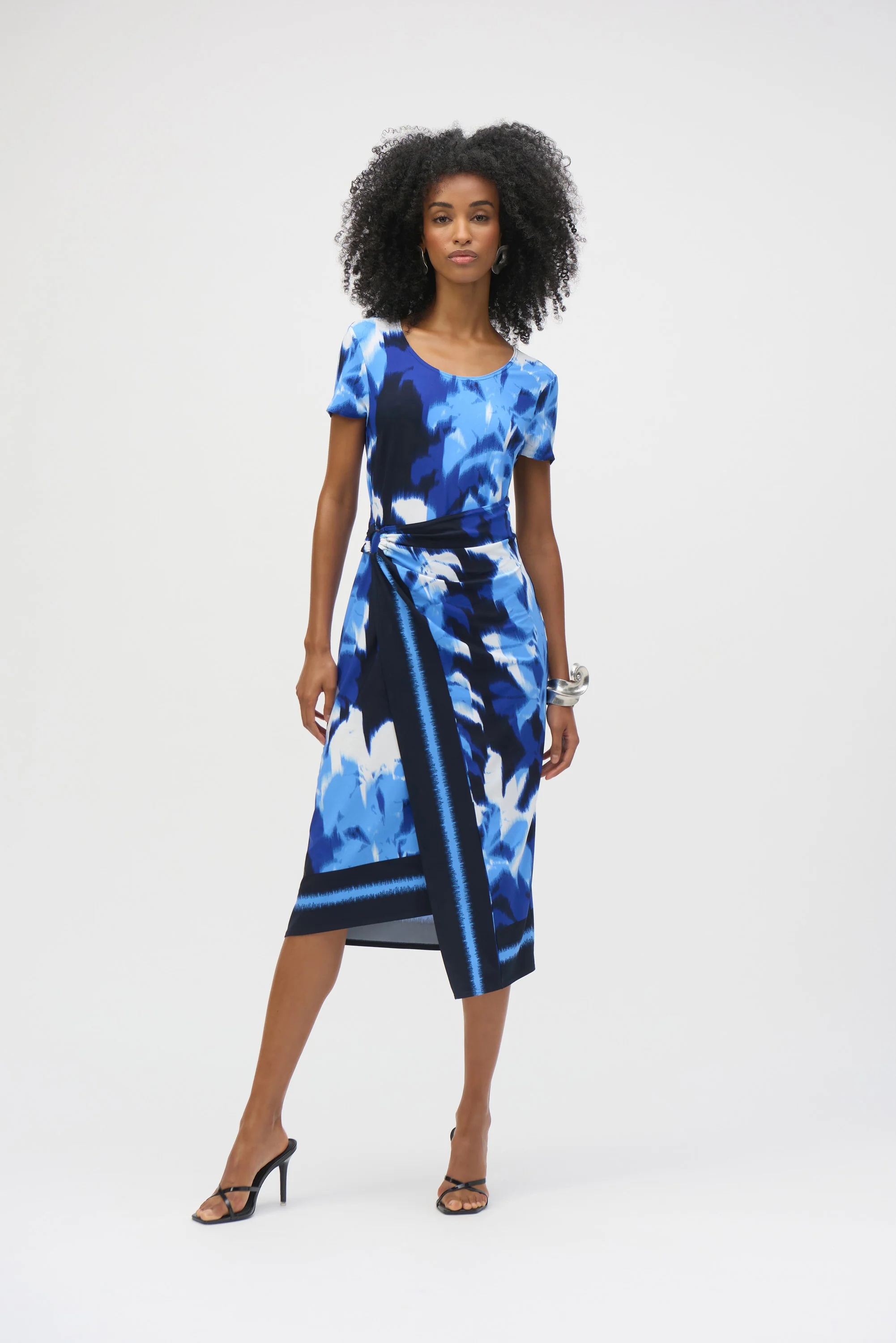 Silky Knit Tropical Print Sheath Dress
252179 - Image 5