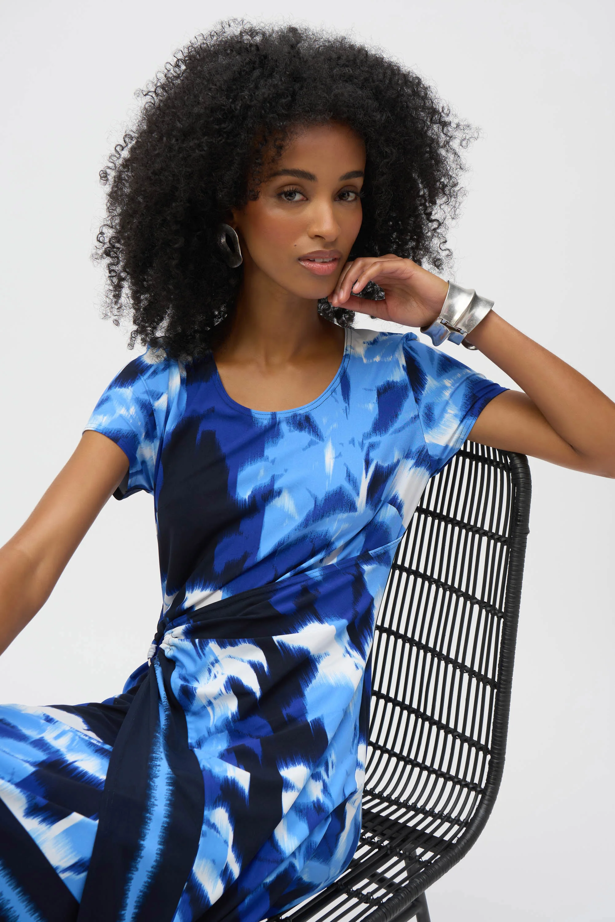Silky Knit Tropical Print Sheath Dress
252179 - Image 6
