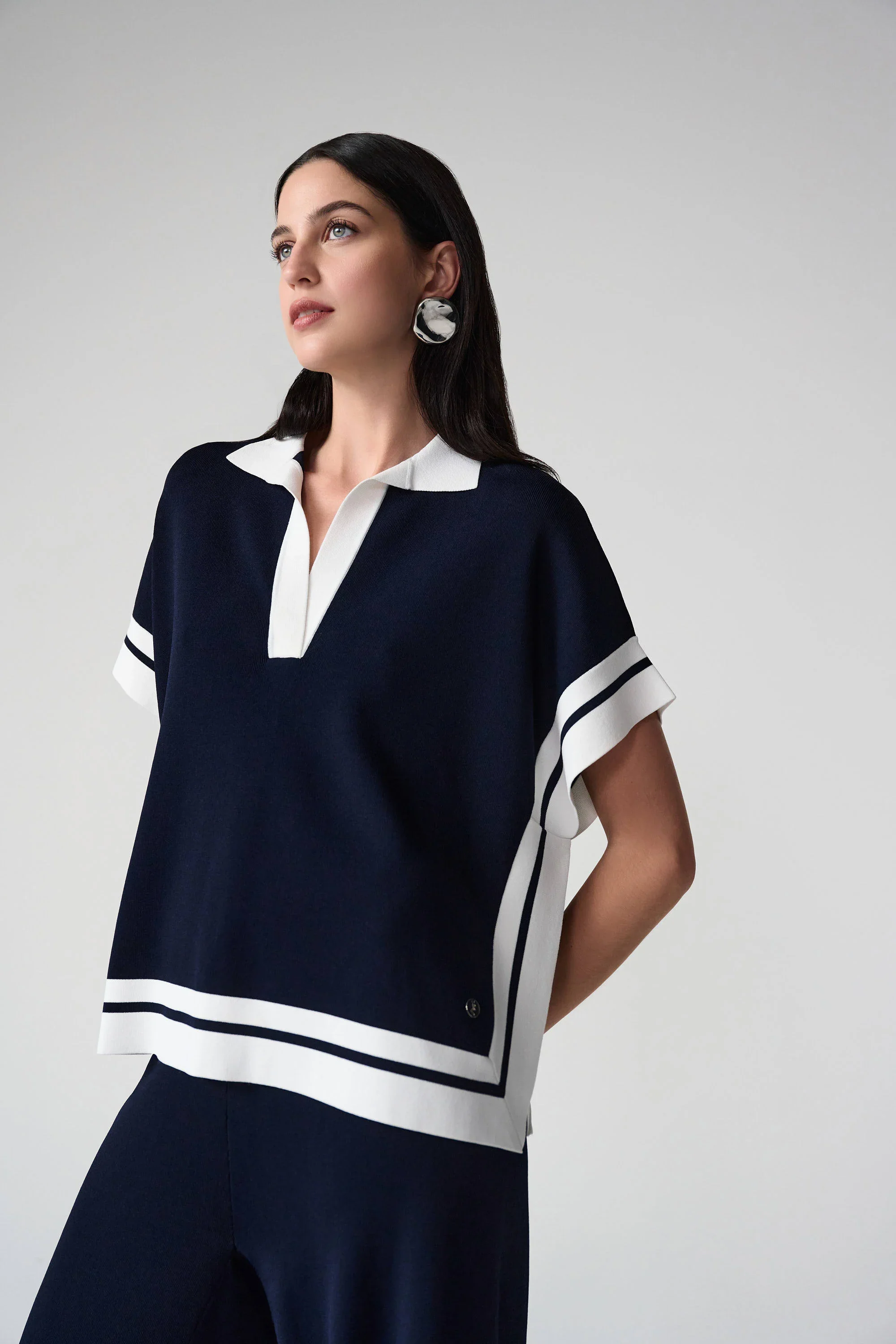 Viscose Blend Boxy Sweater With Stripe Detail
261941 - Image 3