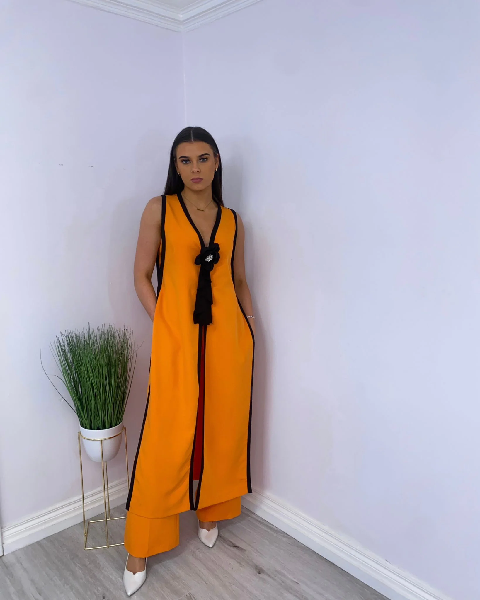 Vivianna orange tunic and trousers - Image 2